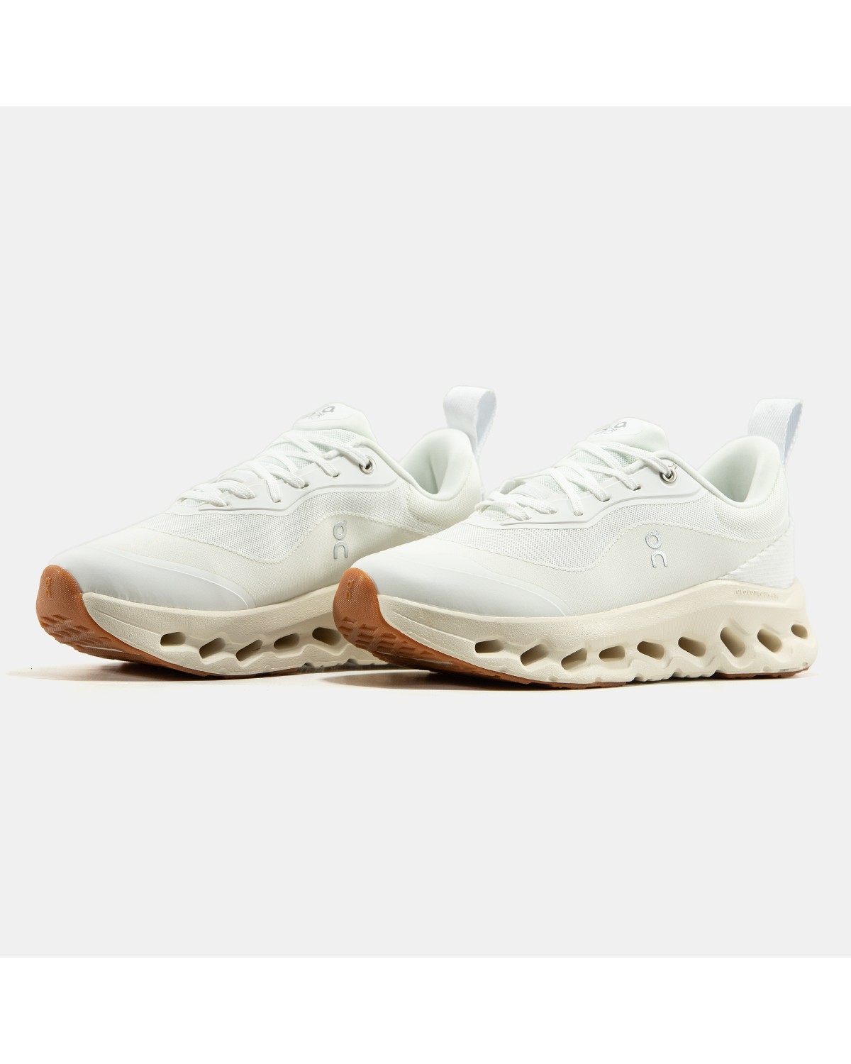 ON Cloudtilt x Loewe Beige