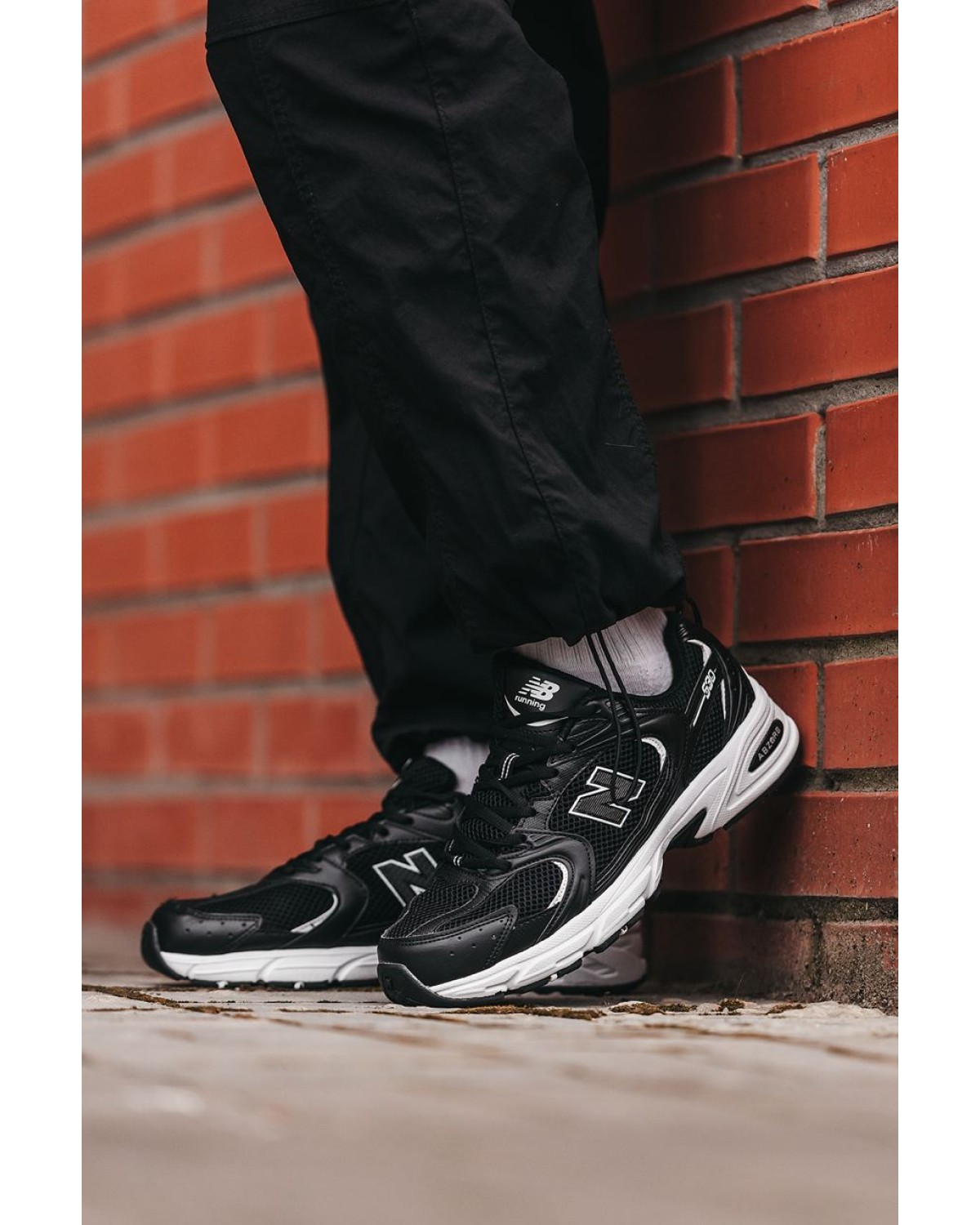 New Balance 530 Black/White