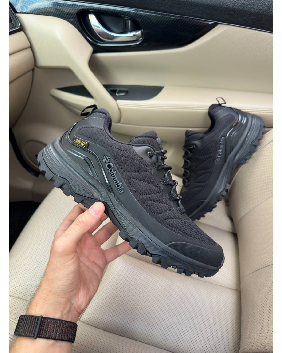Columbia Gore-Tex Dark Grey