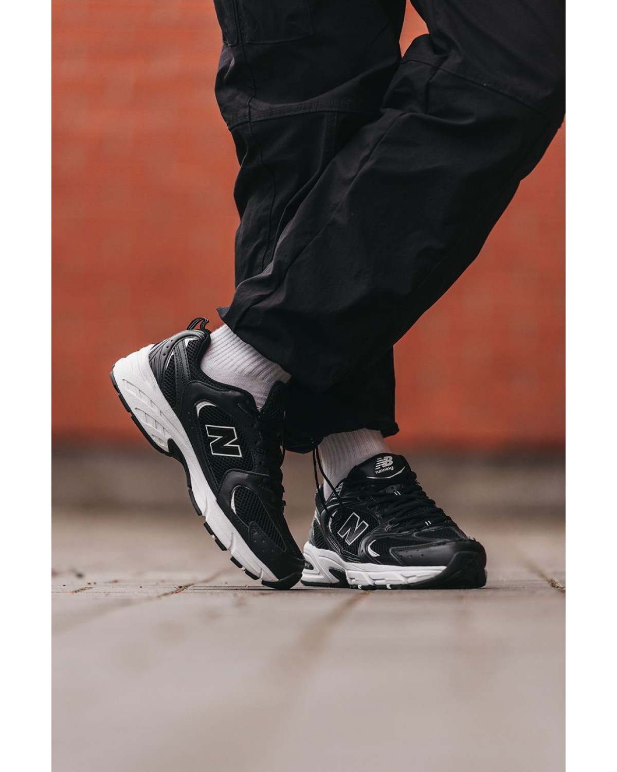 New Balance 530 Black/White