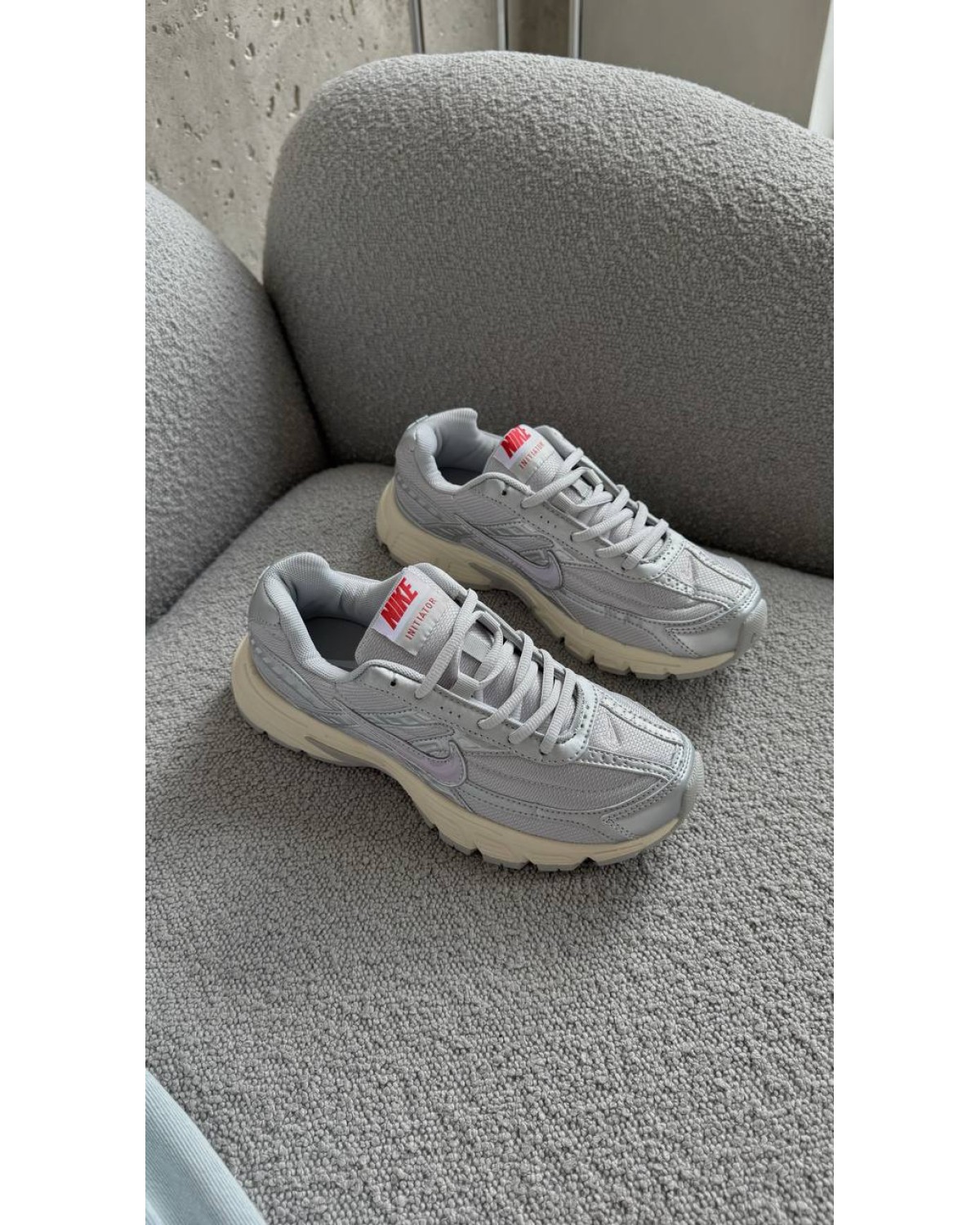 Nike Intiator Premium