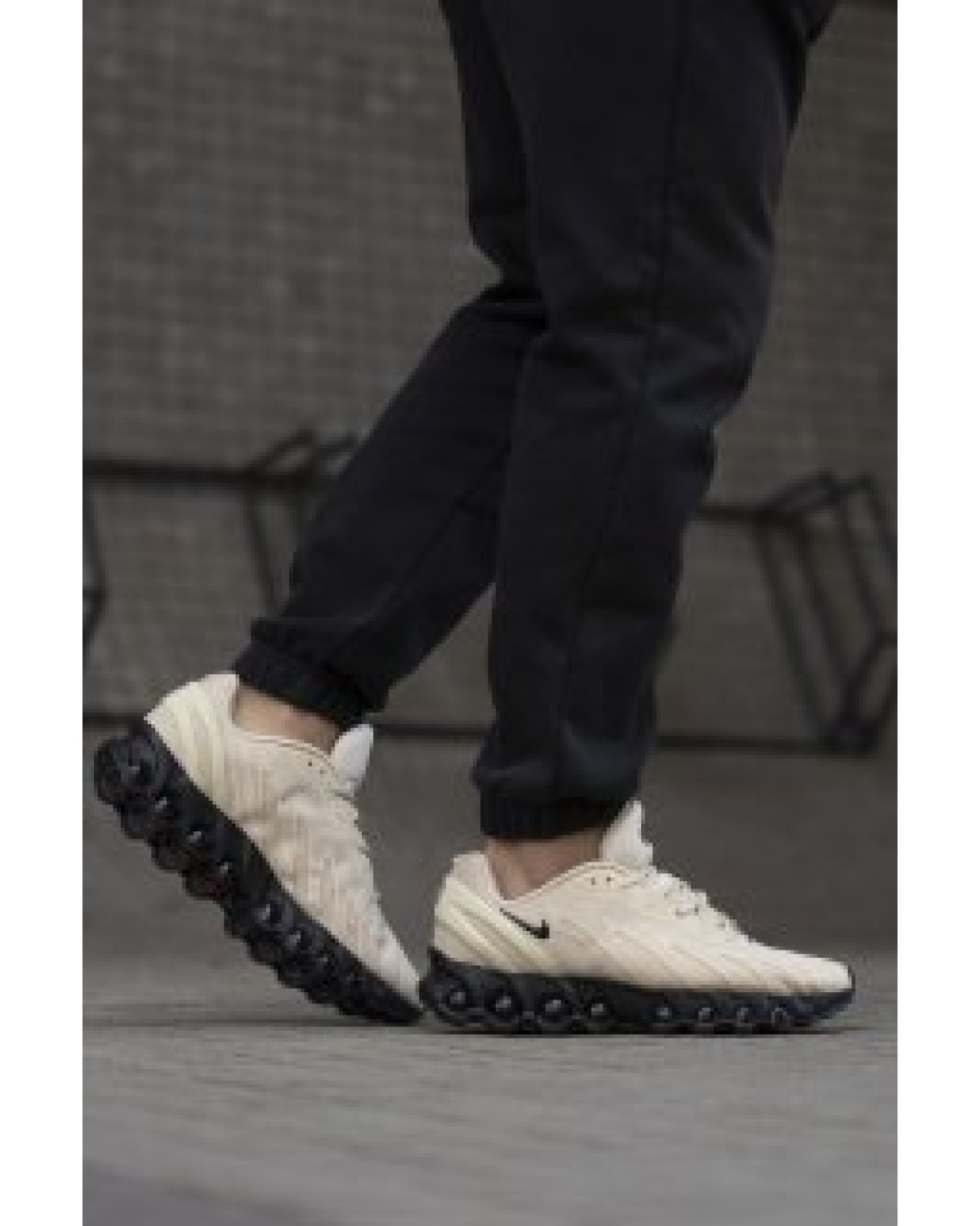 Nike Air Max DN8 Beige