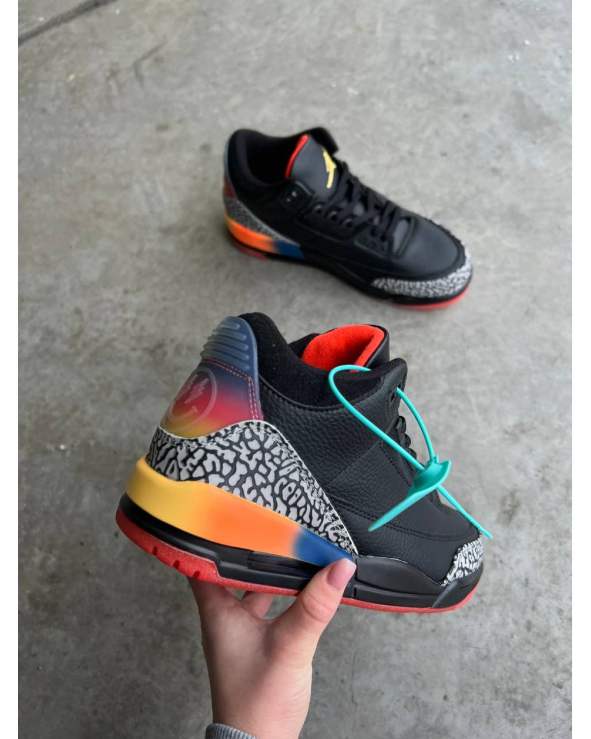 Jordan 3 x J Balvin “Medellin Sunset“