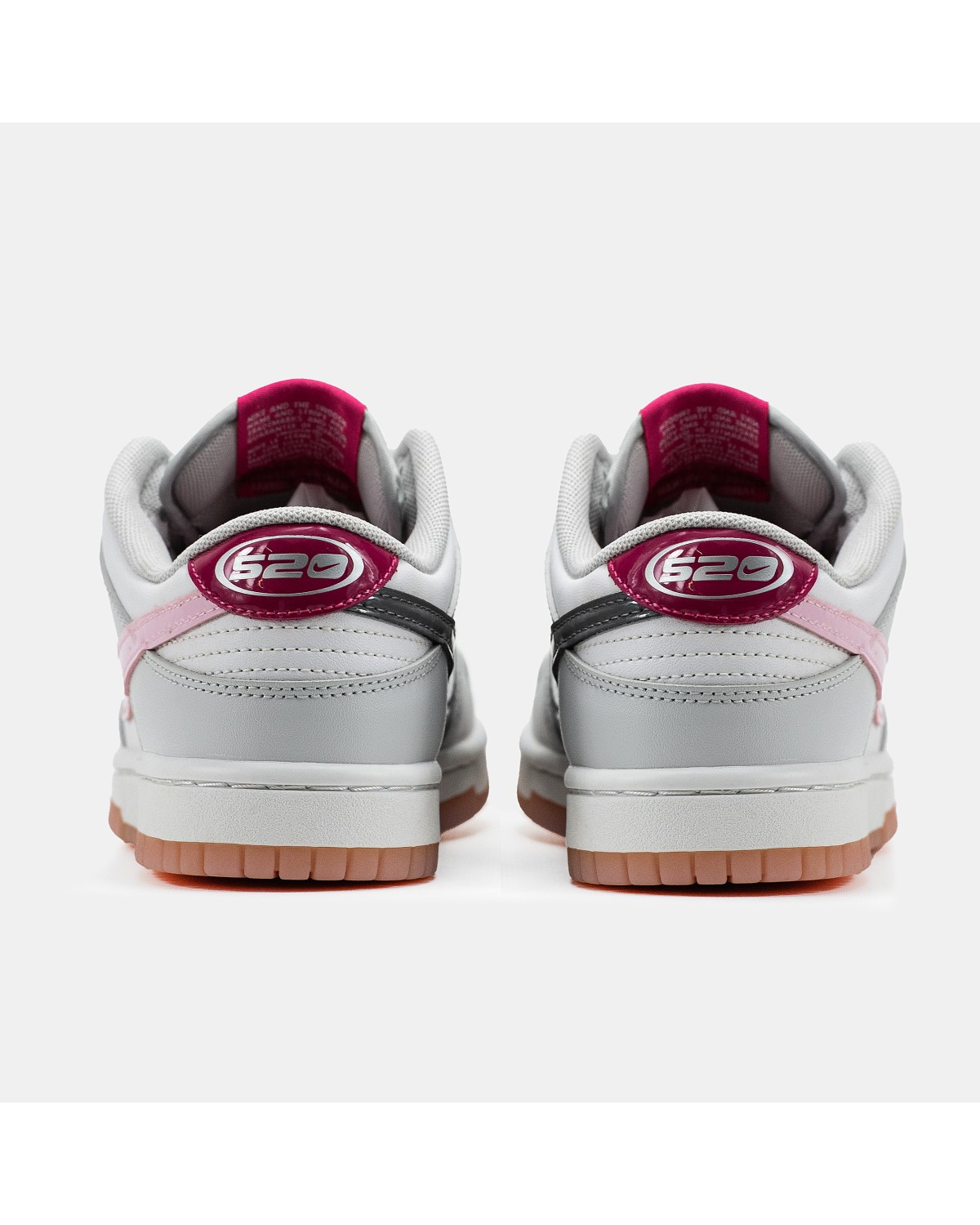 Nike SB Dunk Low 520