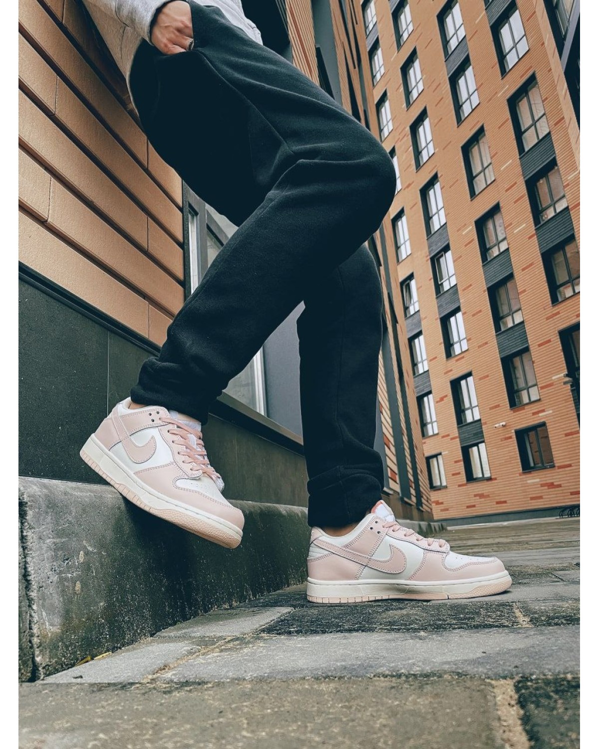 Nike Dunk Low Orange Pearl