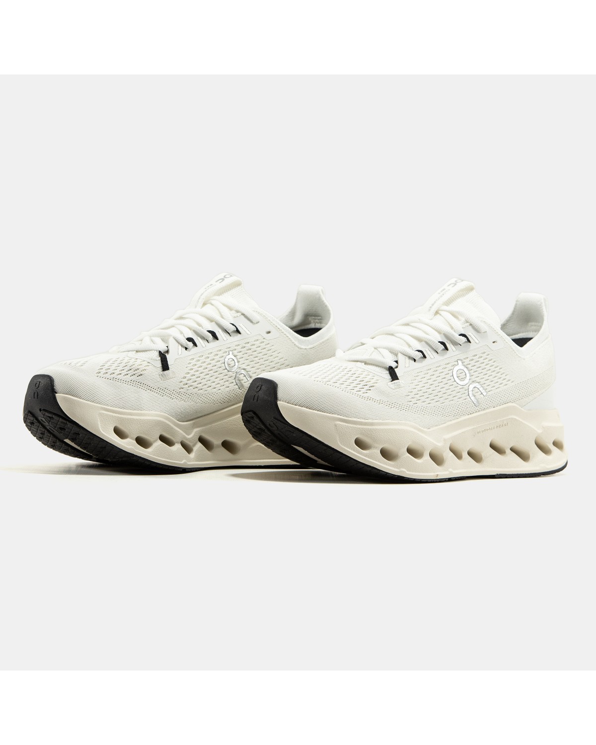 ON Cloudsurfer Beige