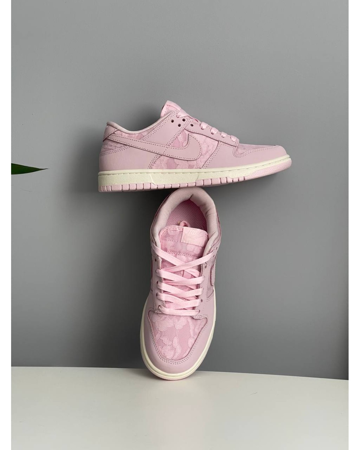 Nike Dunk Low WMNS ‘Lace Pack - Regal Pink’