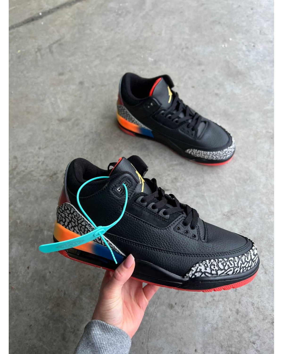 Jordan 3 x J Balvin “Medellin Sunset“