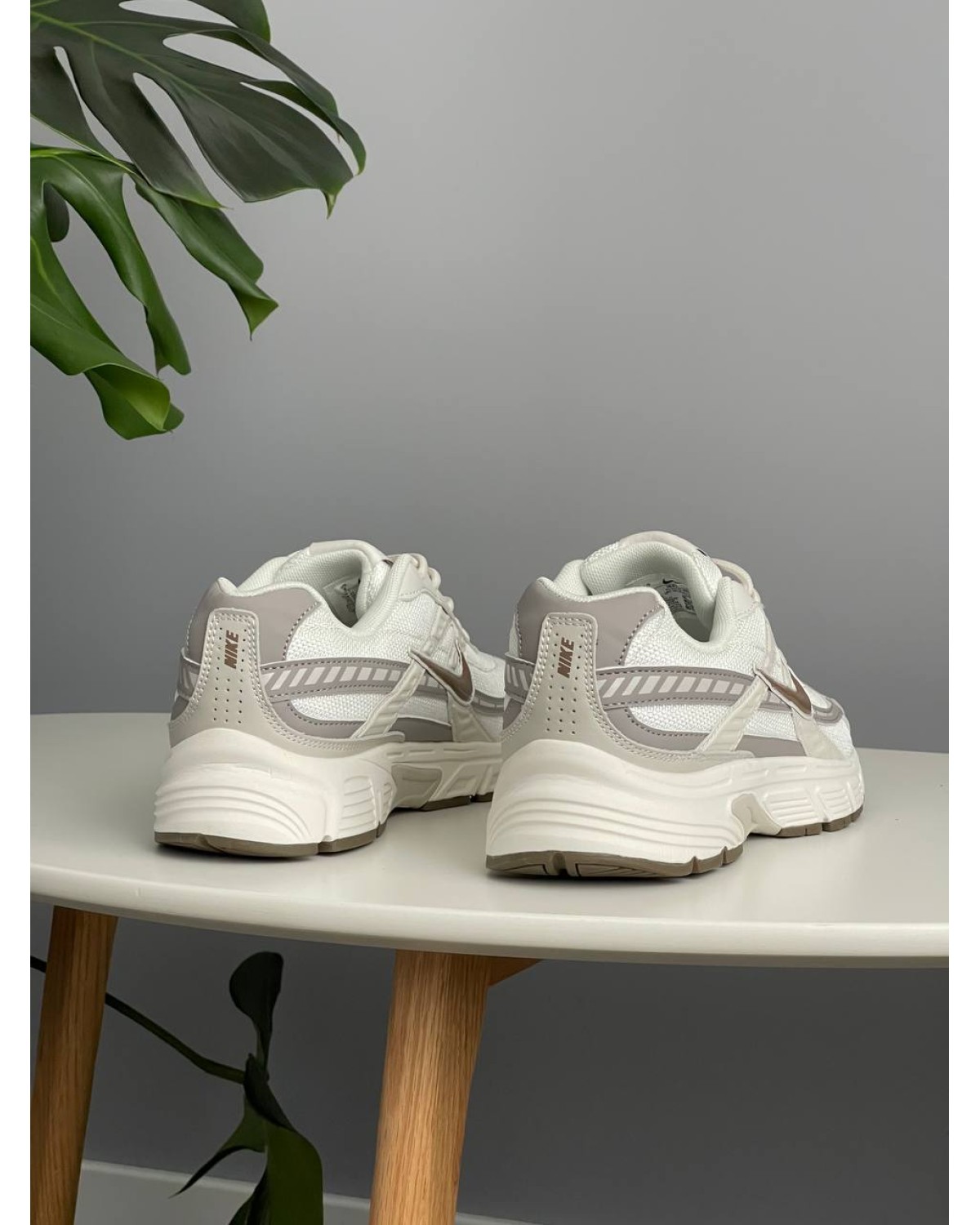 Nike Initiator Phantom White Beige