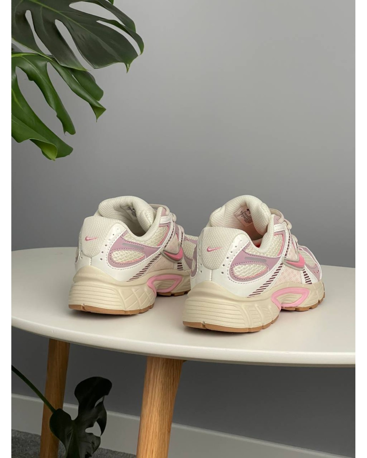 Nike V5 RNR Beige Pink