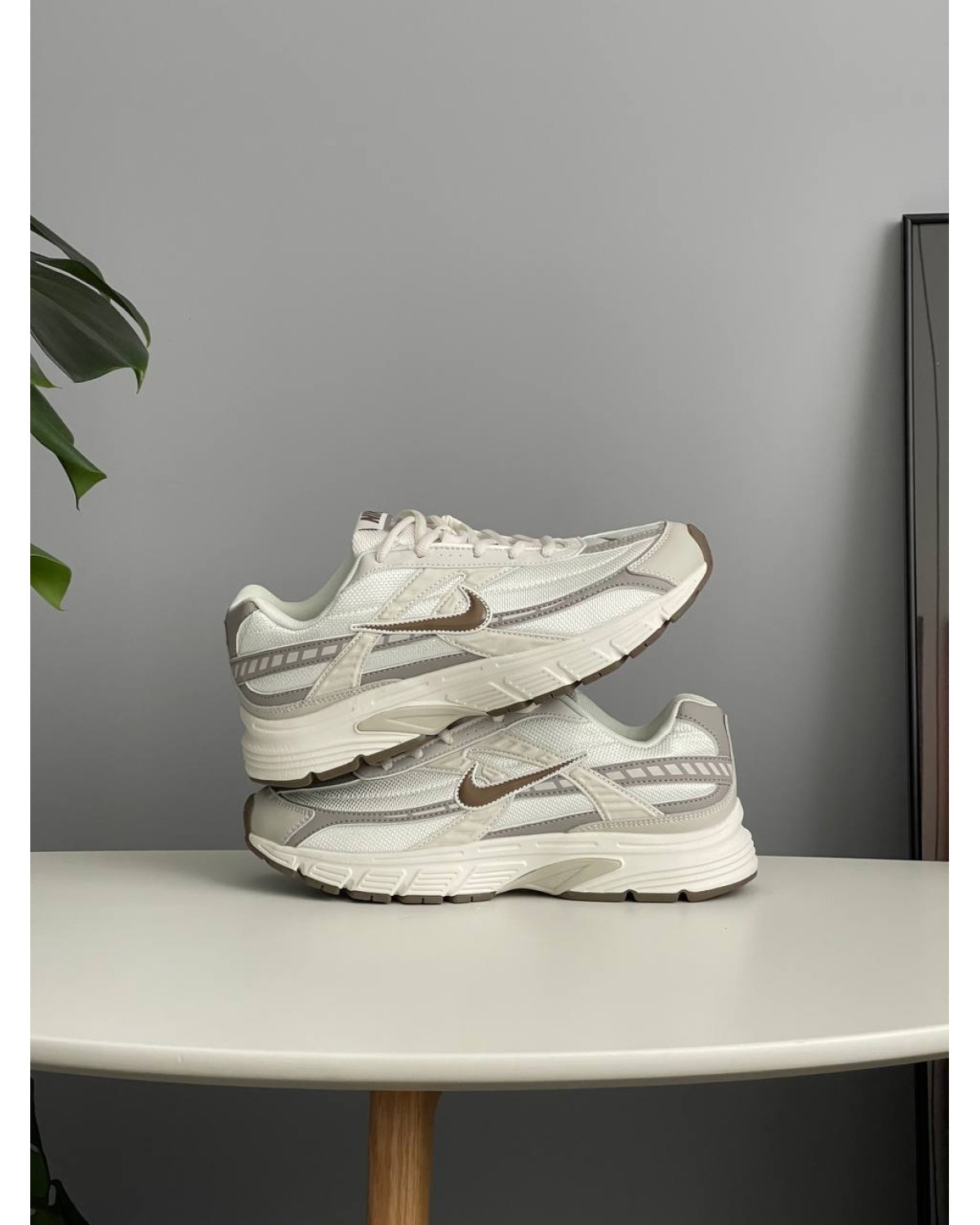 Nike Initiator Phantom White Beige