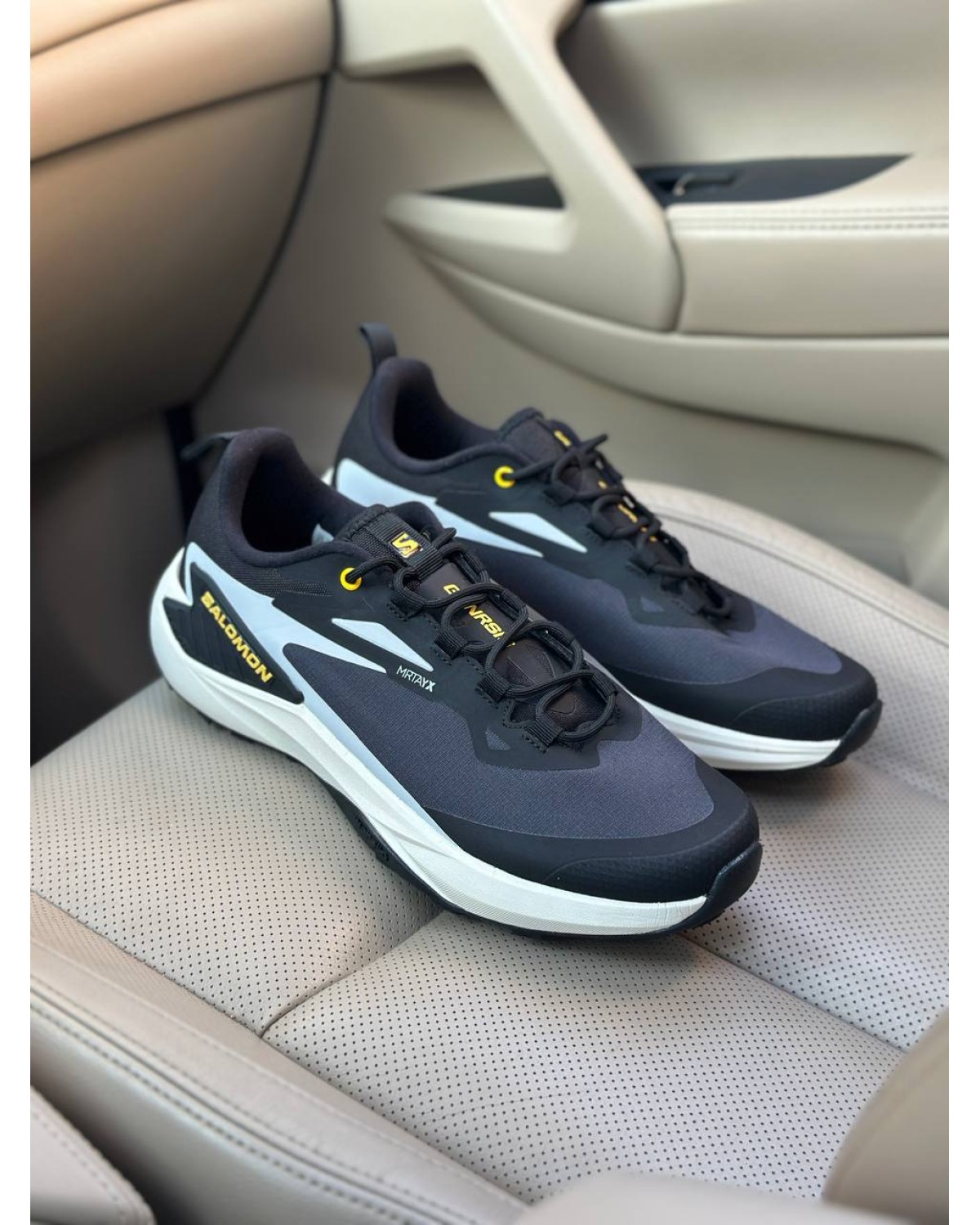 Salomon Genesis Gore-Tex Black White