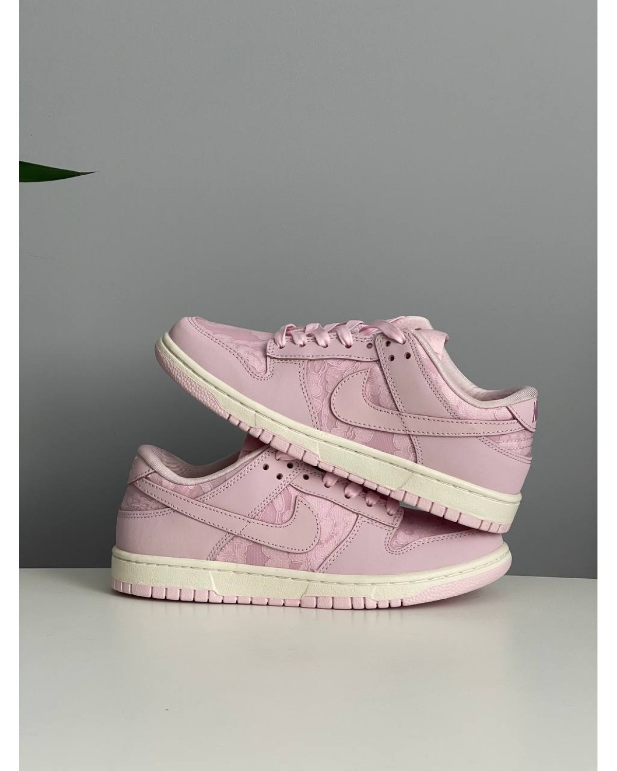 Nike Dunk Low WMNS ‘Lace Pack - Regal Pink’