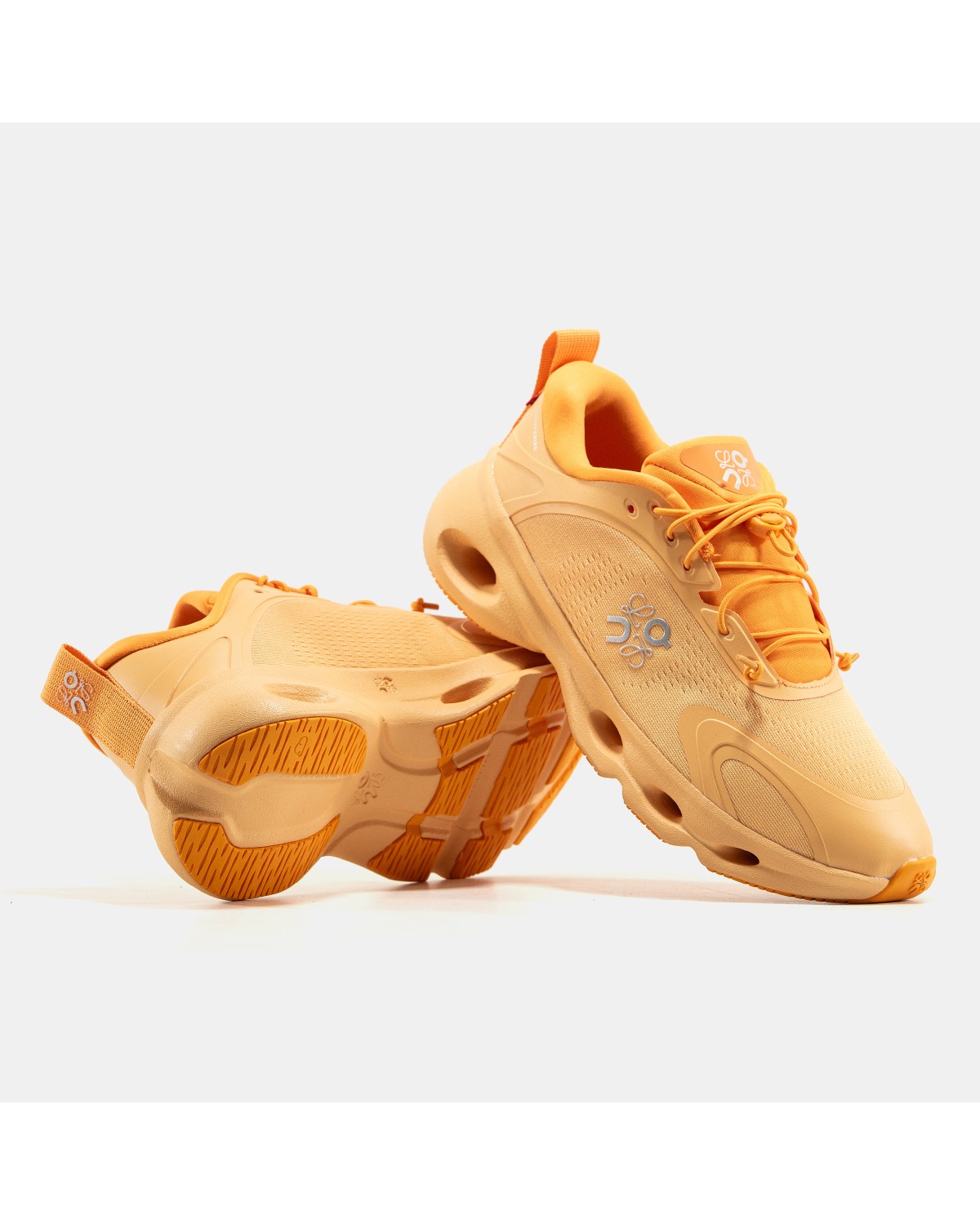 ON Cloudtilt x Loewe Orange