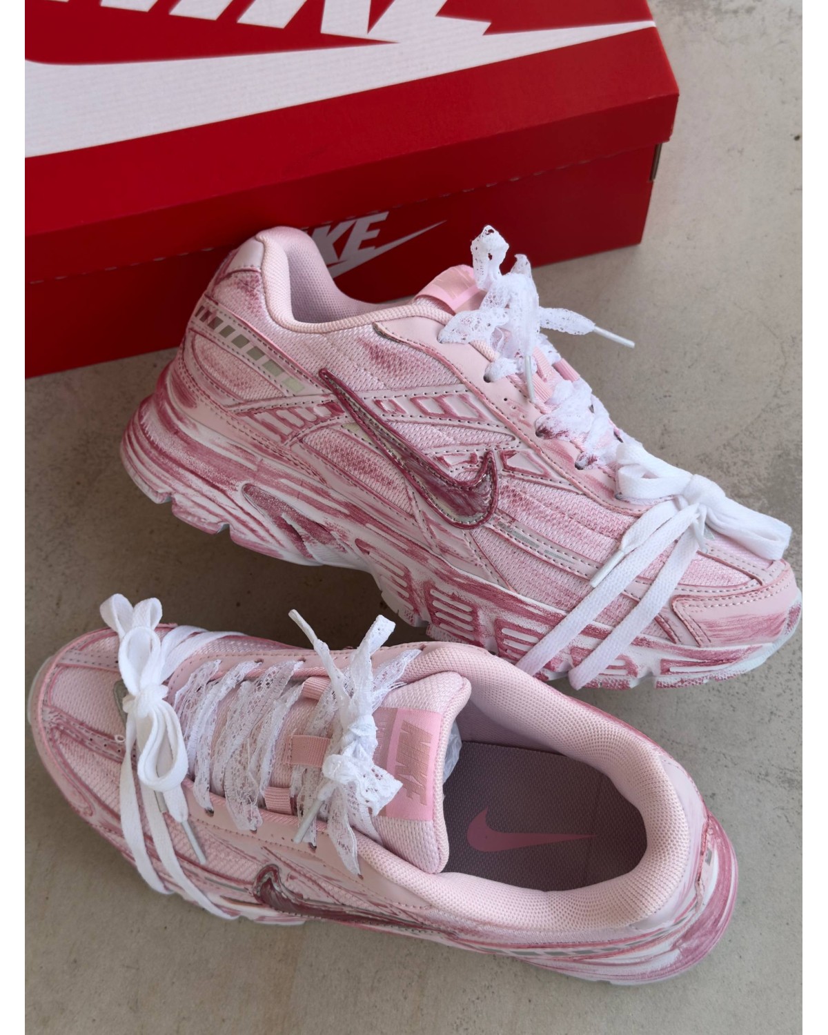 Nike Initiator Custom Pink