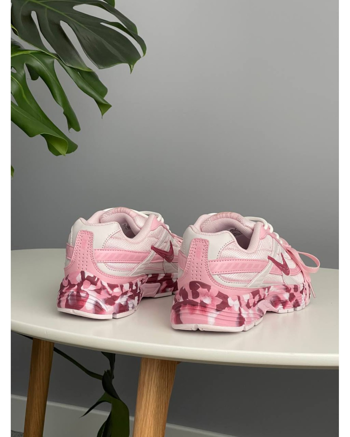 Nike Initiator Custom Pink