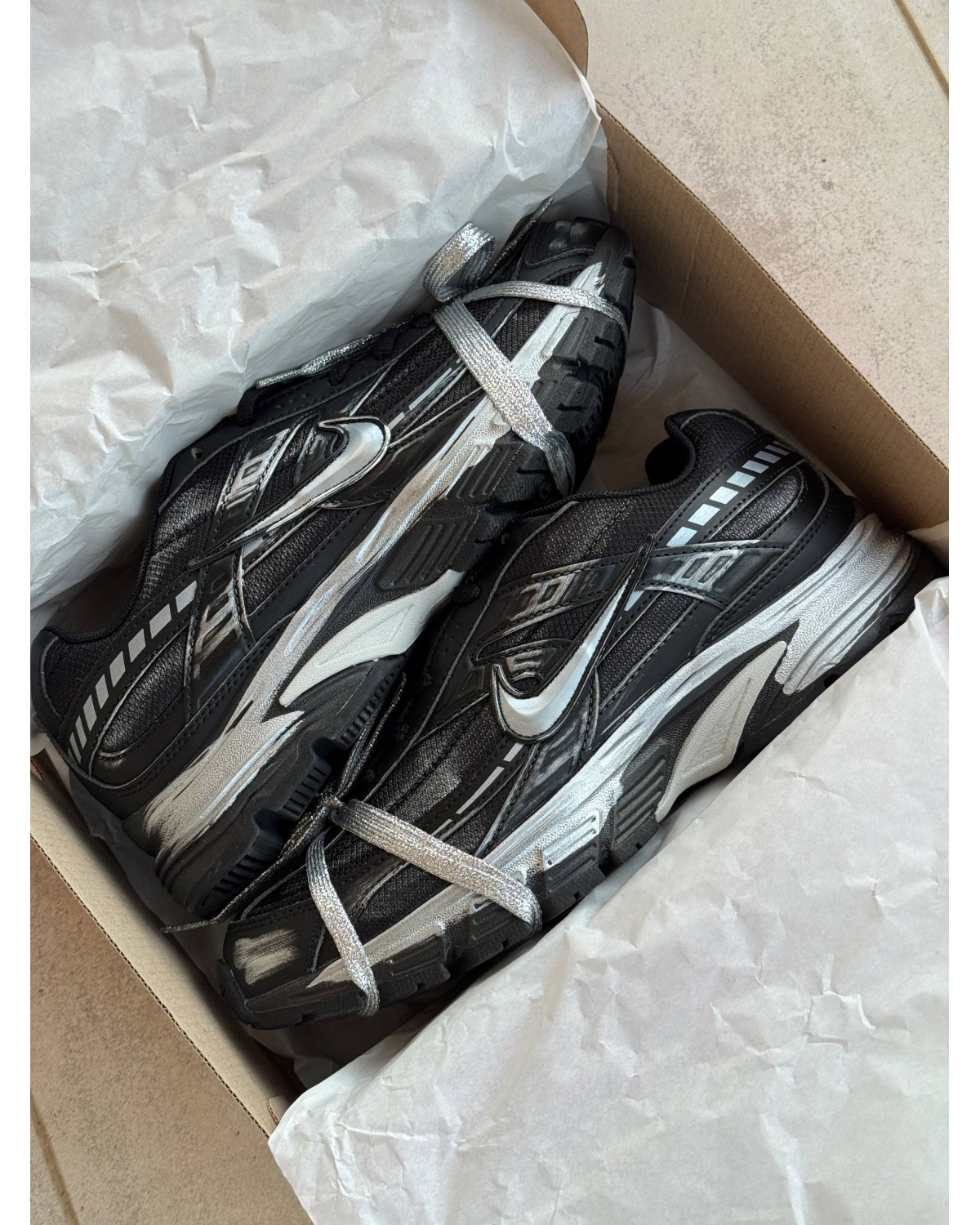 Nike Initiator Custom Silver Black Nike Initiator Custom Silver Black