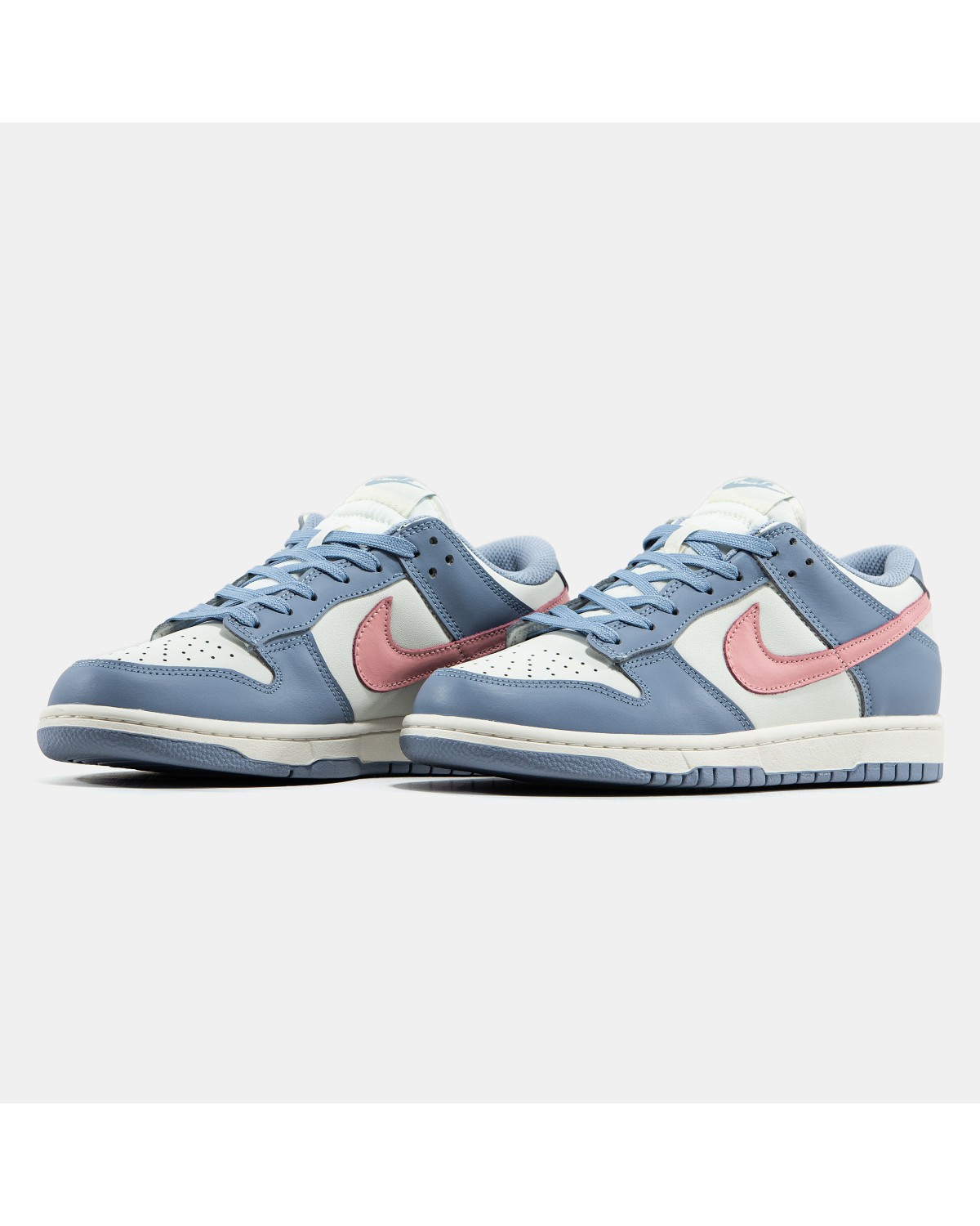 Nike SB Dunk Low