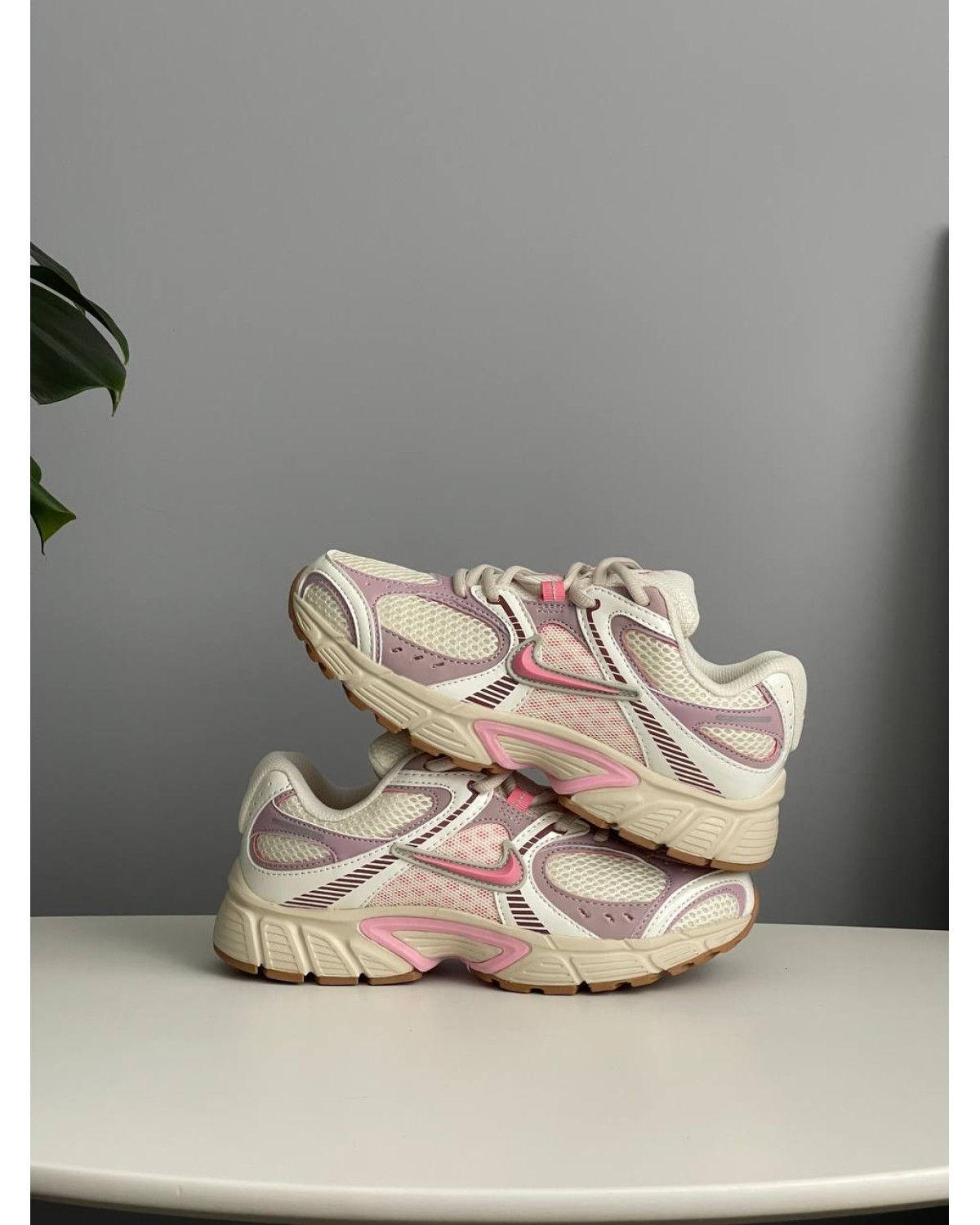 Nike V5 RNR Beige Pink