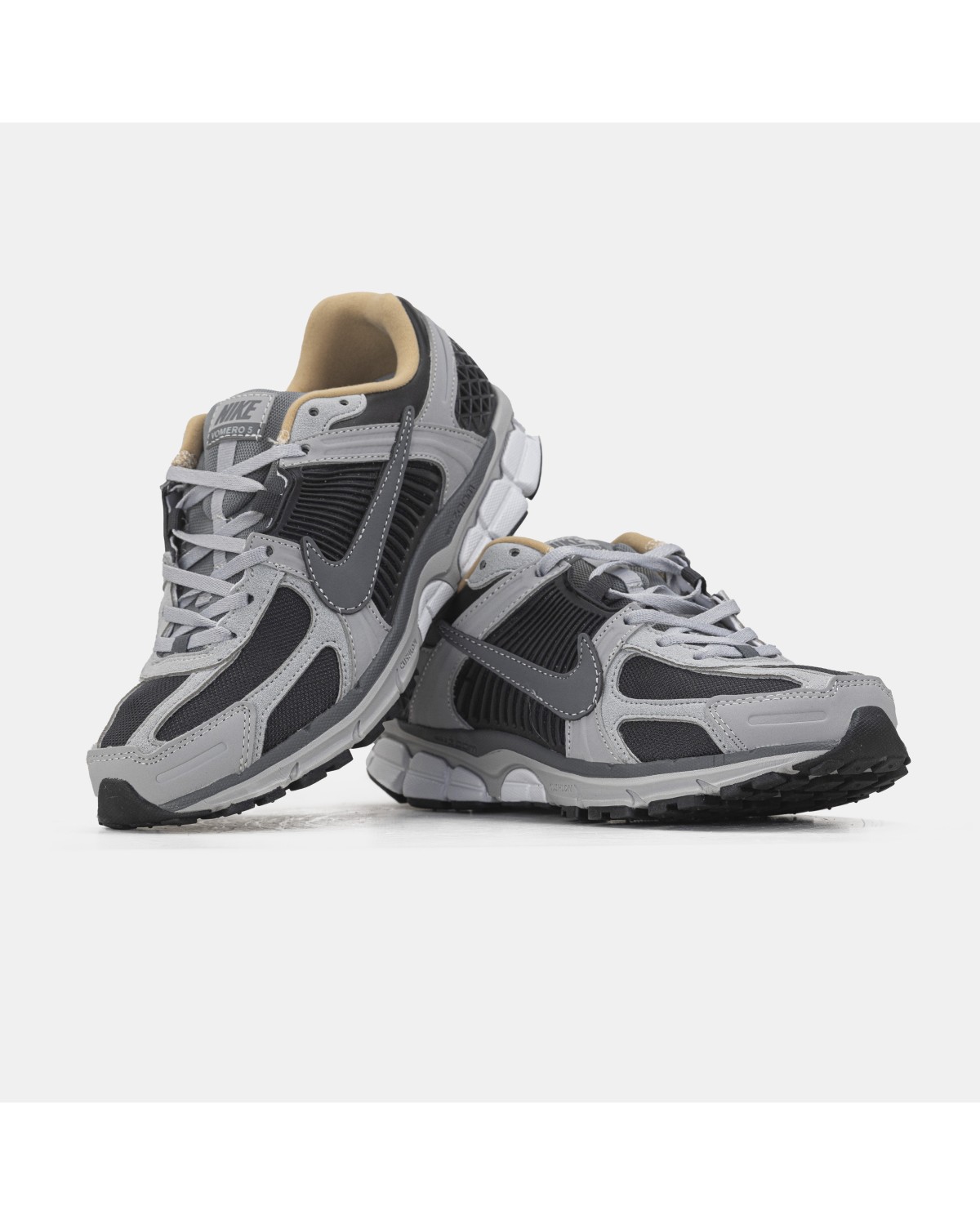 Nike Zoom Vomero 5 Grey