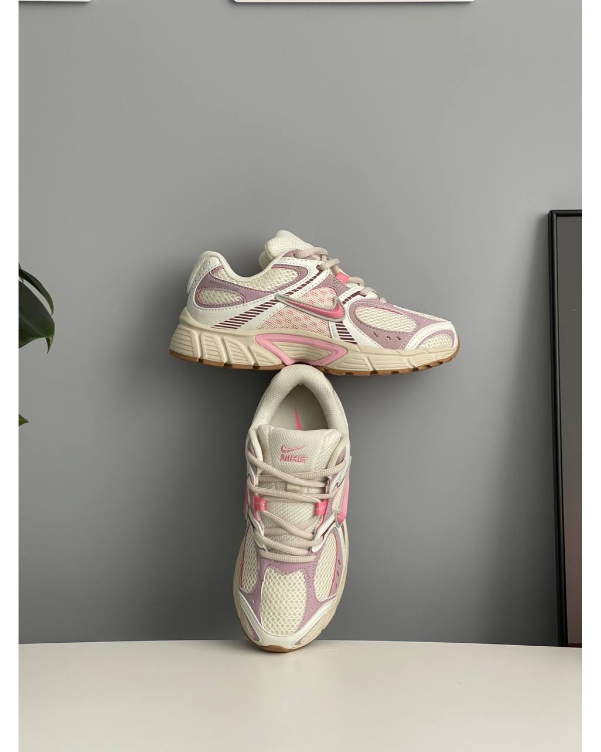 Nike V5 RNR Beige Pink