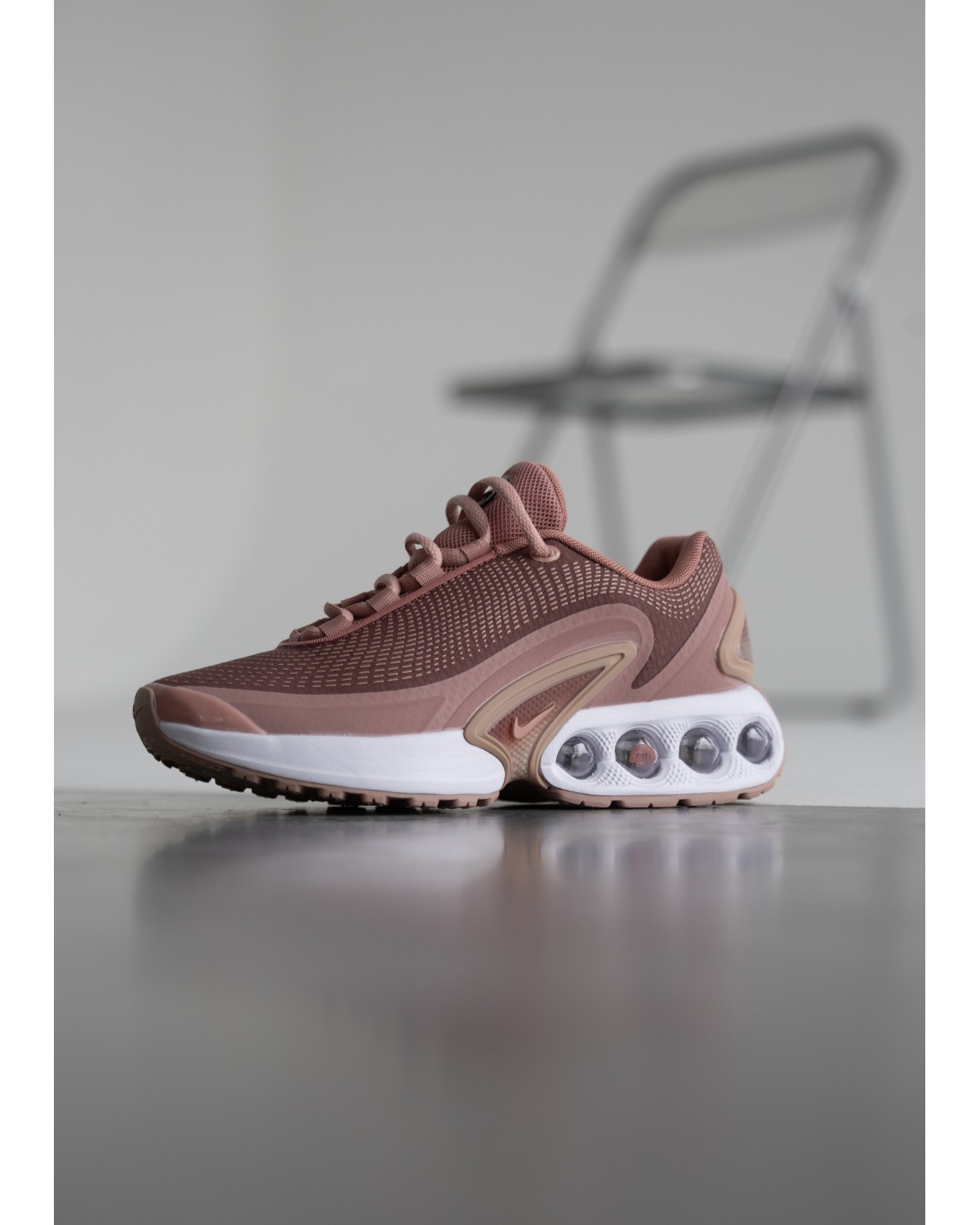Nike Air Max DN Pink