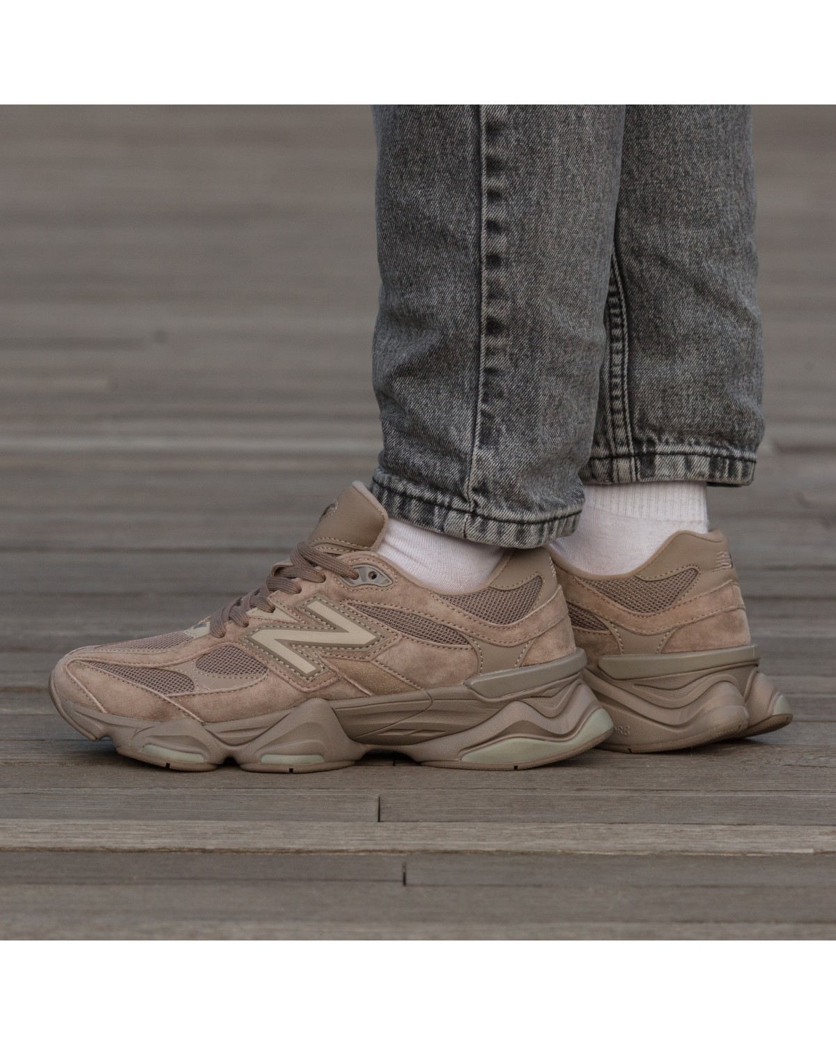 New Balance 9060 Brown