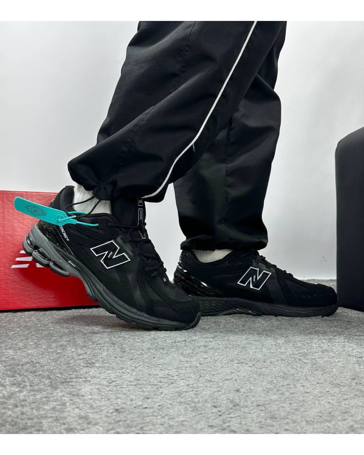 New Balance 1906R Black Cordura