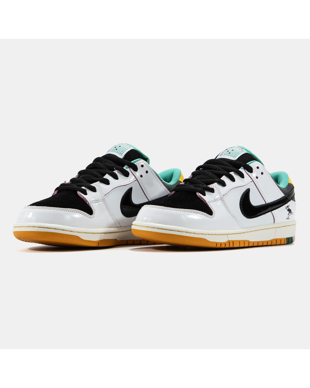 Nike SB Dunk Low x CSEF