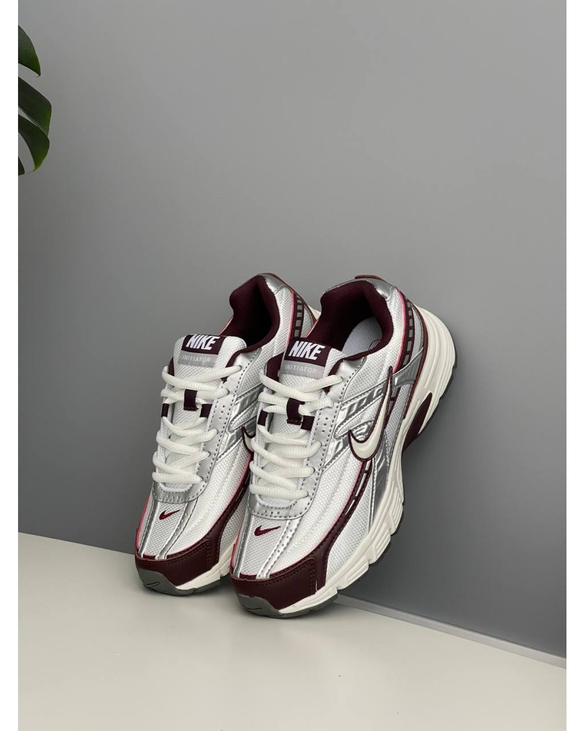 Nike Initiator White Burgundy Crush