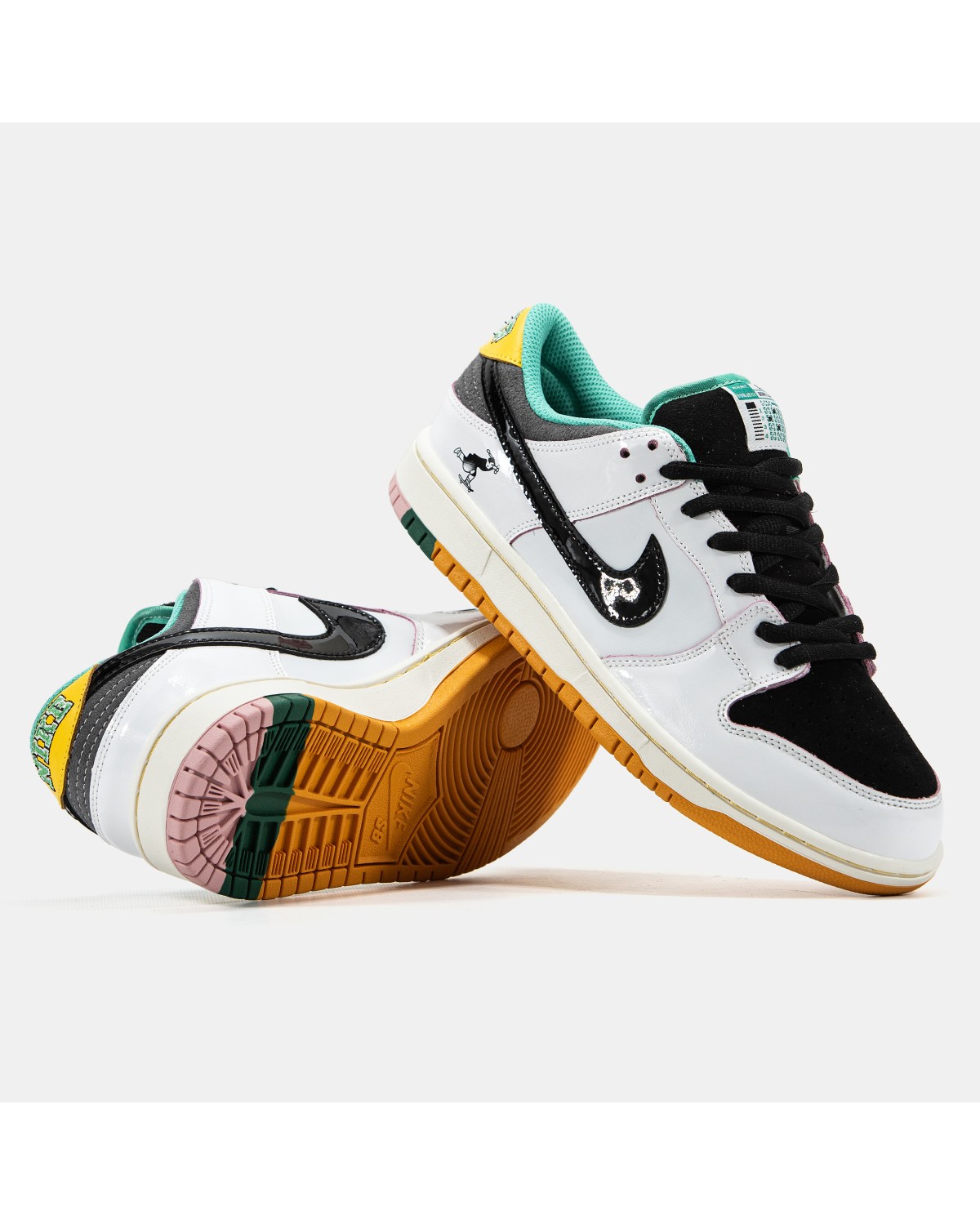 Nike SB Dunk Low x CSEF Nike SB Dunk Low x CSEF