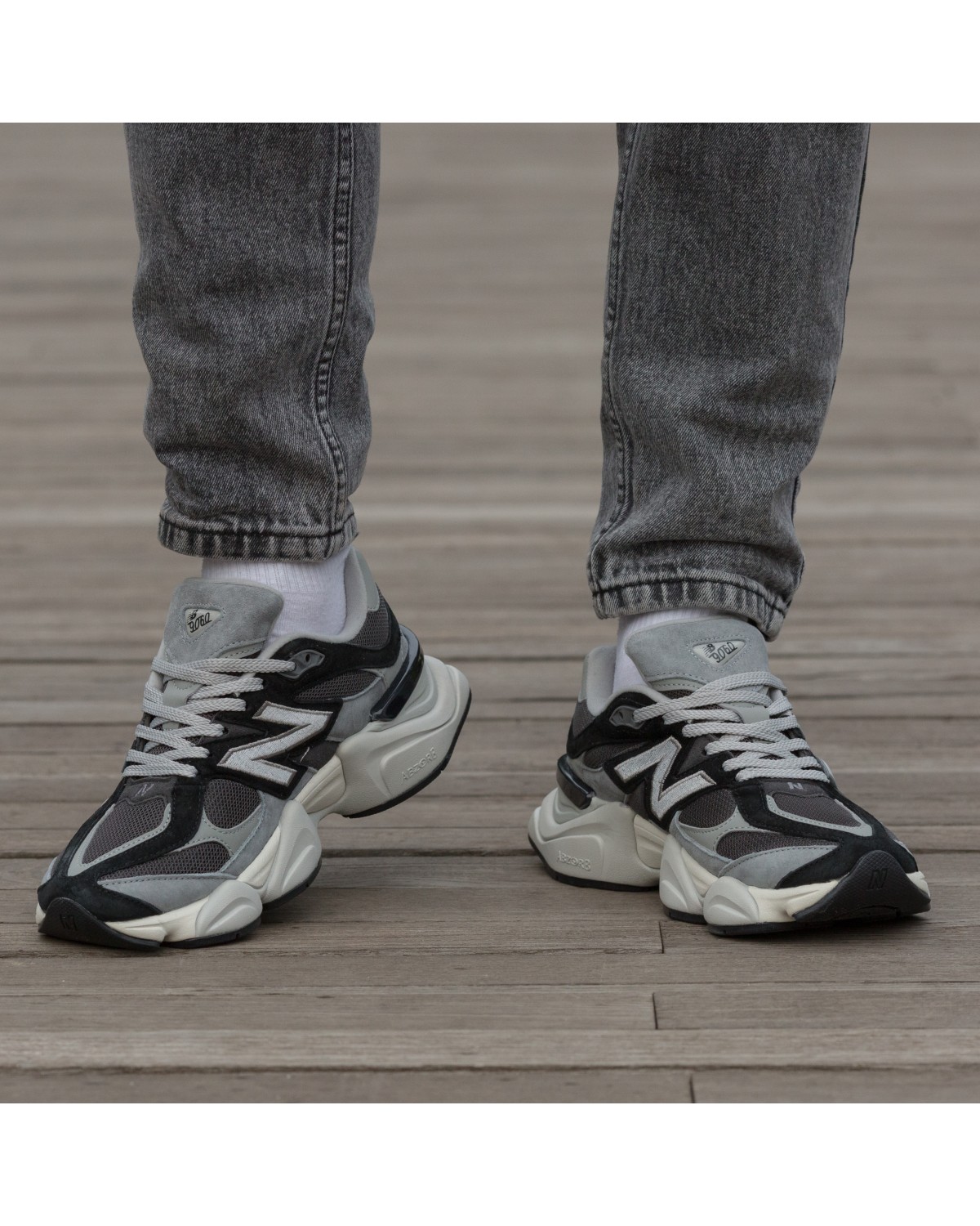 New Balance 9060 Black Grey