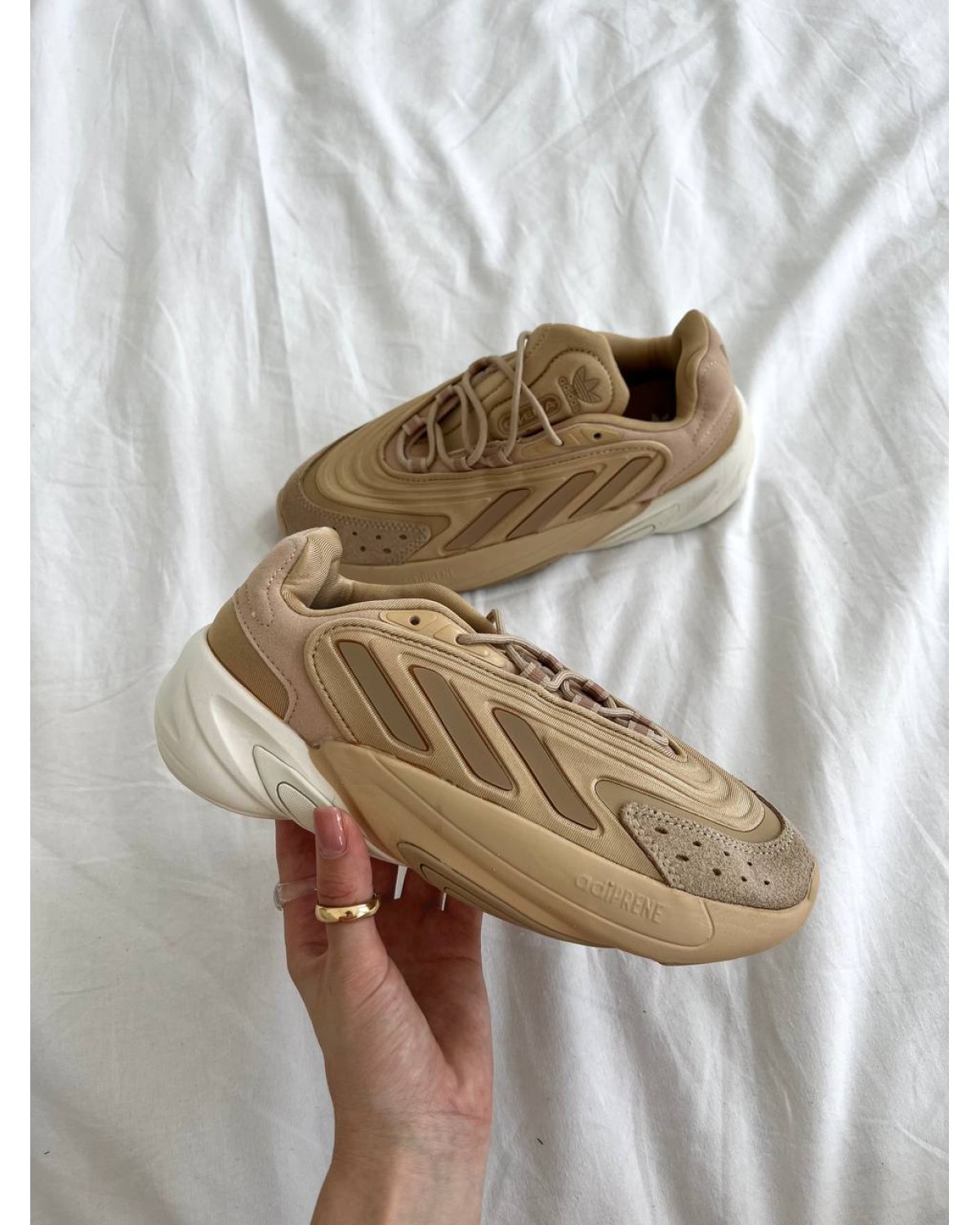 Adidas Ozelia Beige White