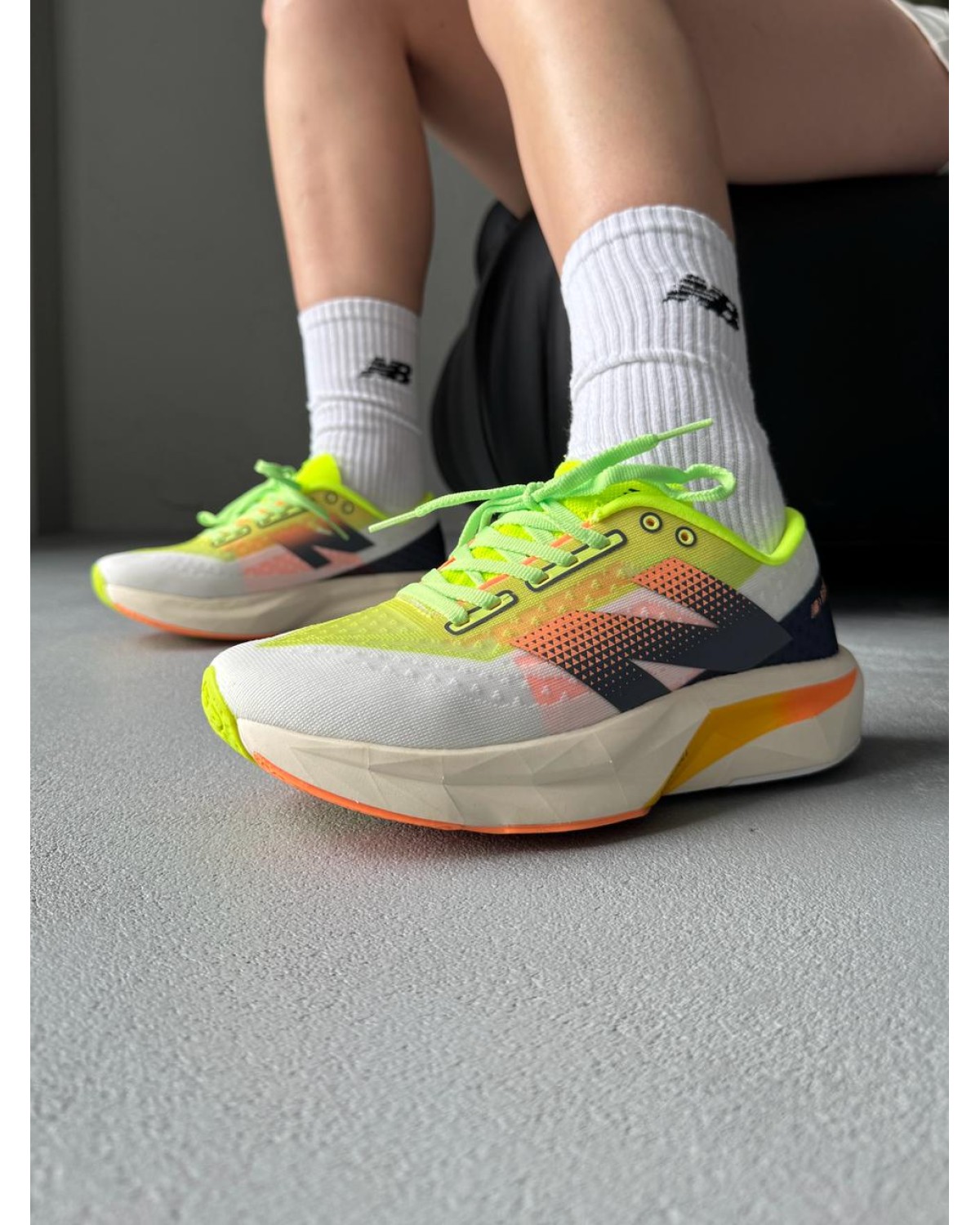 New Balance Fuelcell Rebel V4 Lime/Orange