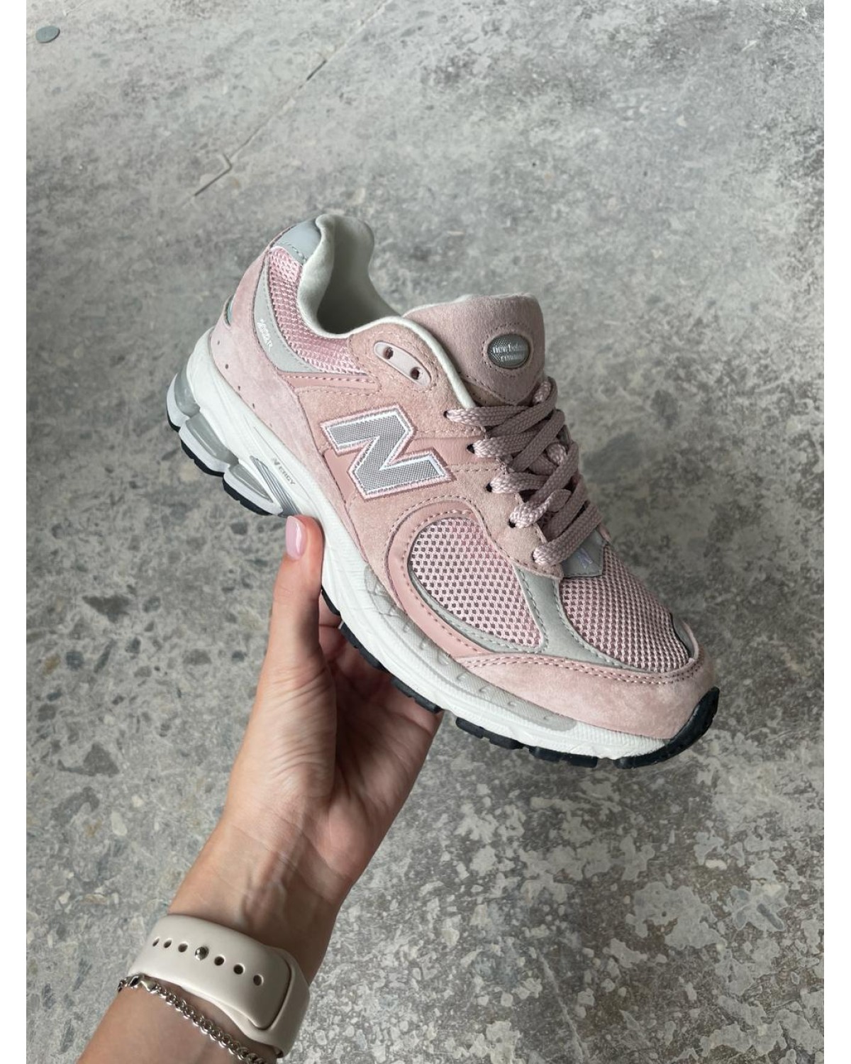 New Balance 2002R