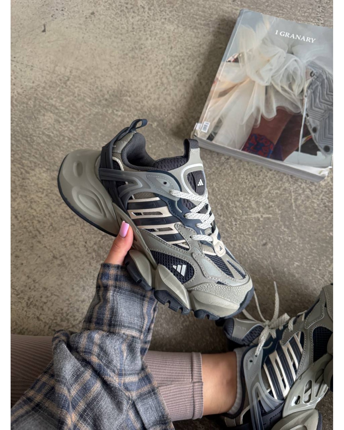 Adidas Vento XLG Deluxe Grey