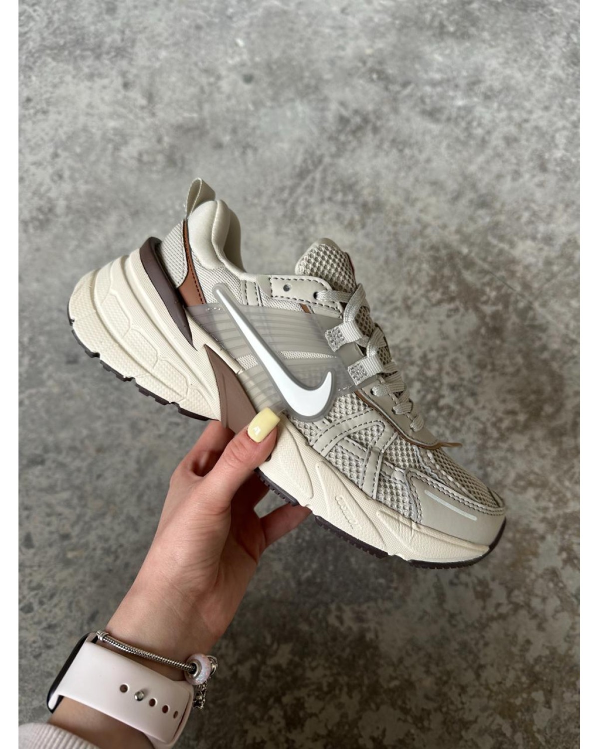 Nike V2K Runtekk Grey Brown