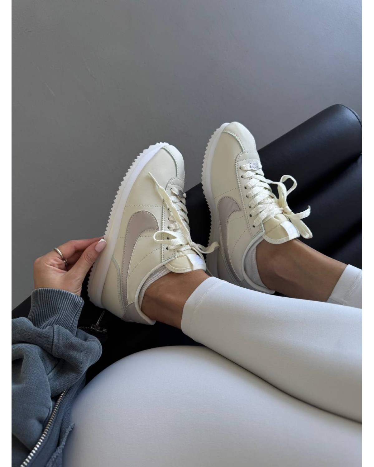 Nike Cortez Ivory/Metallic Bronze