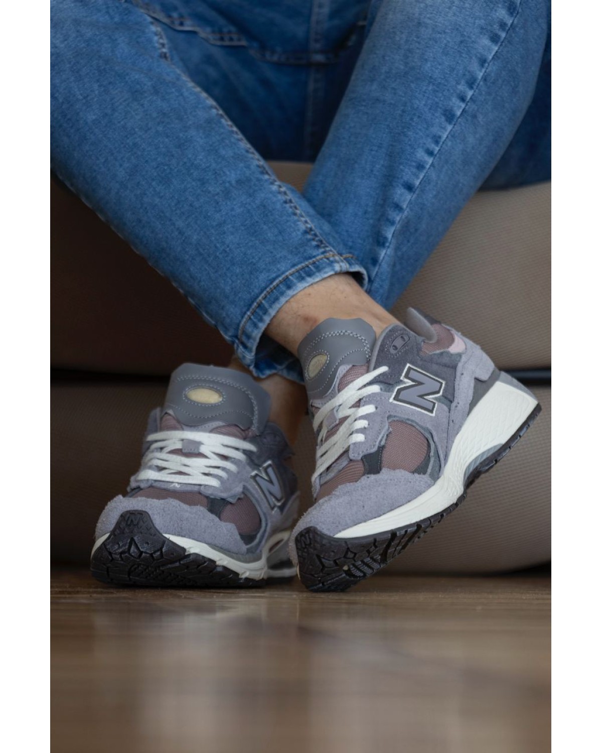 New Balance 2002R