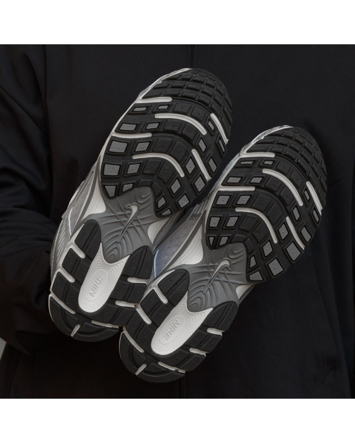 Nike V5 RNR Sky Silver Grey