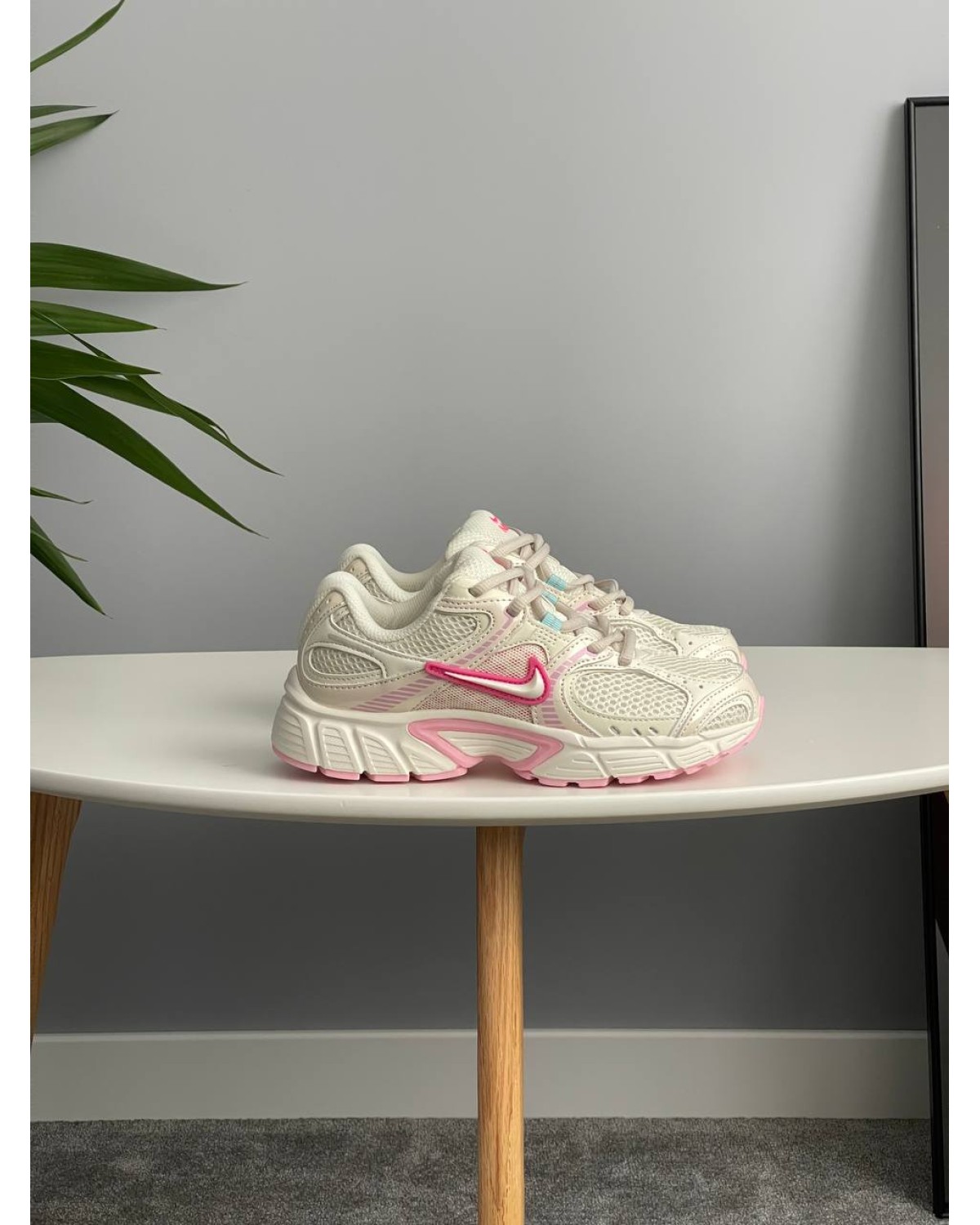 Nike V5 RNR Beige Pink