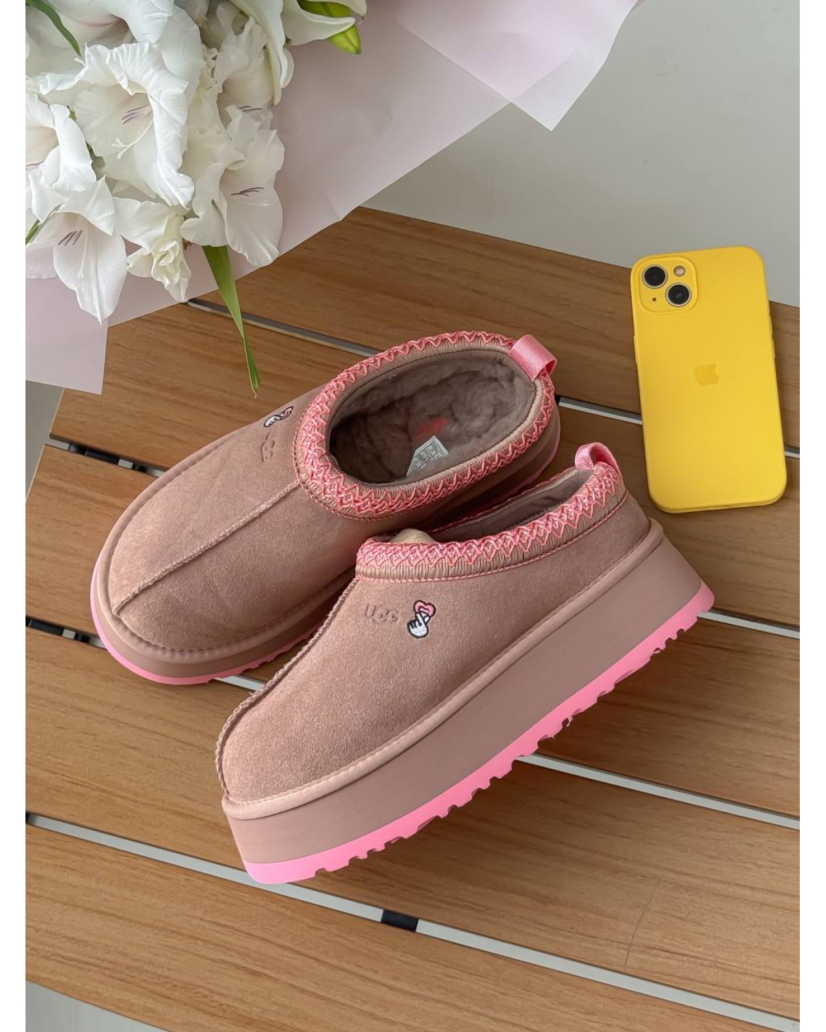 Tasman Platform Love Grey