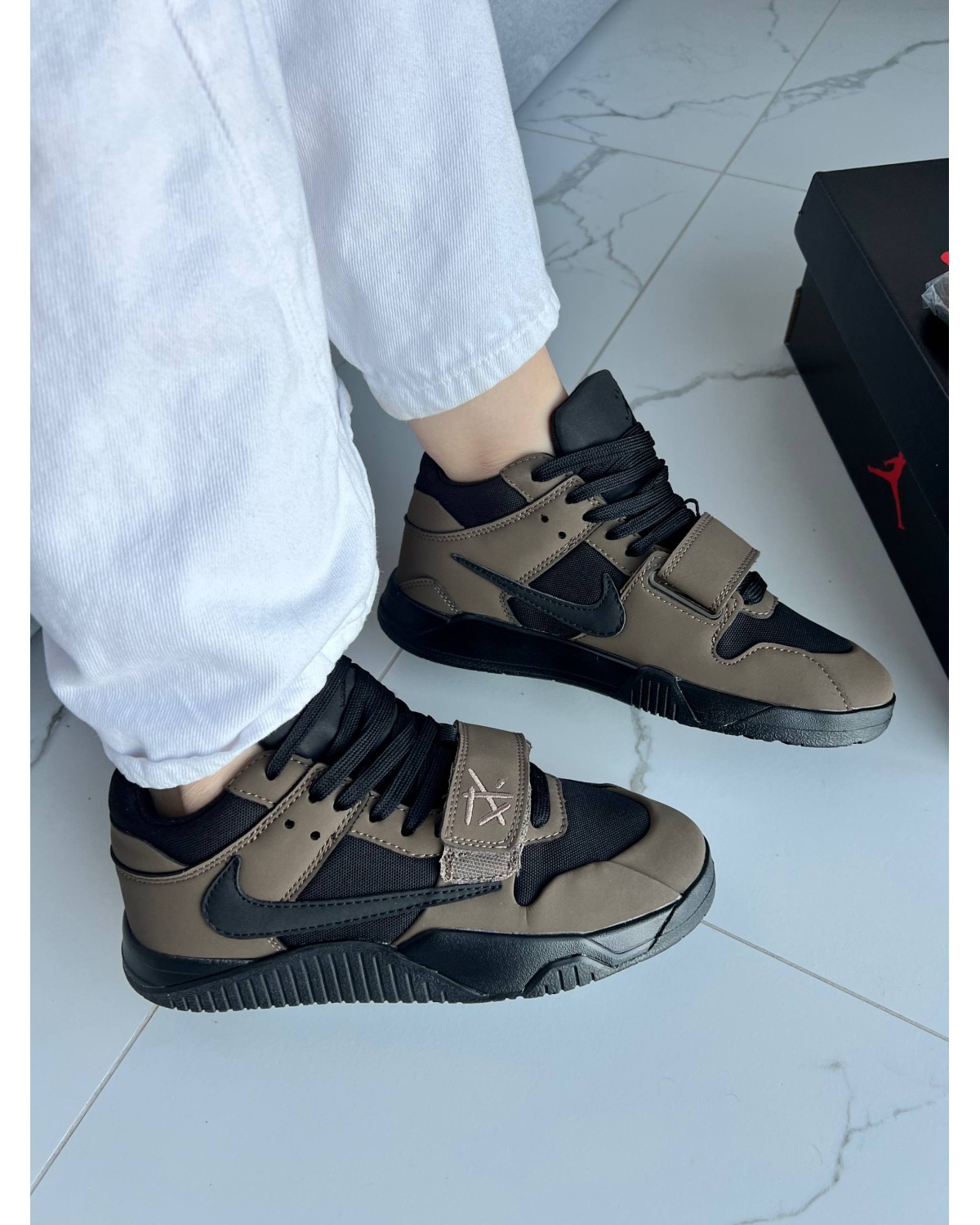 Nike Air Jordan x Travis Scott  Jumpman Jack