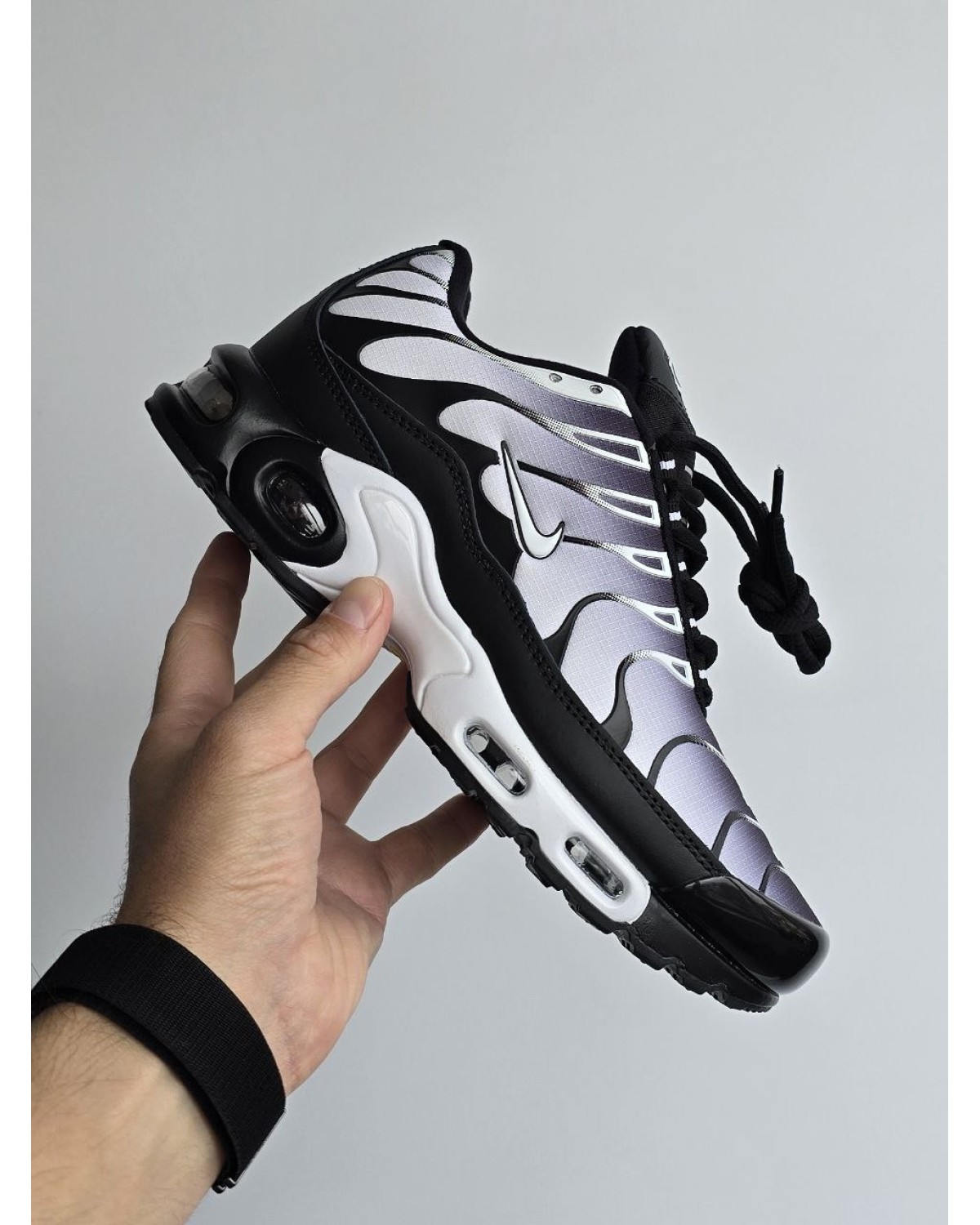 Nike TN  Gore-Tex   Black White