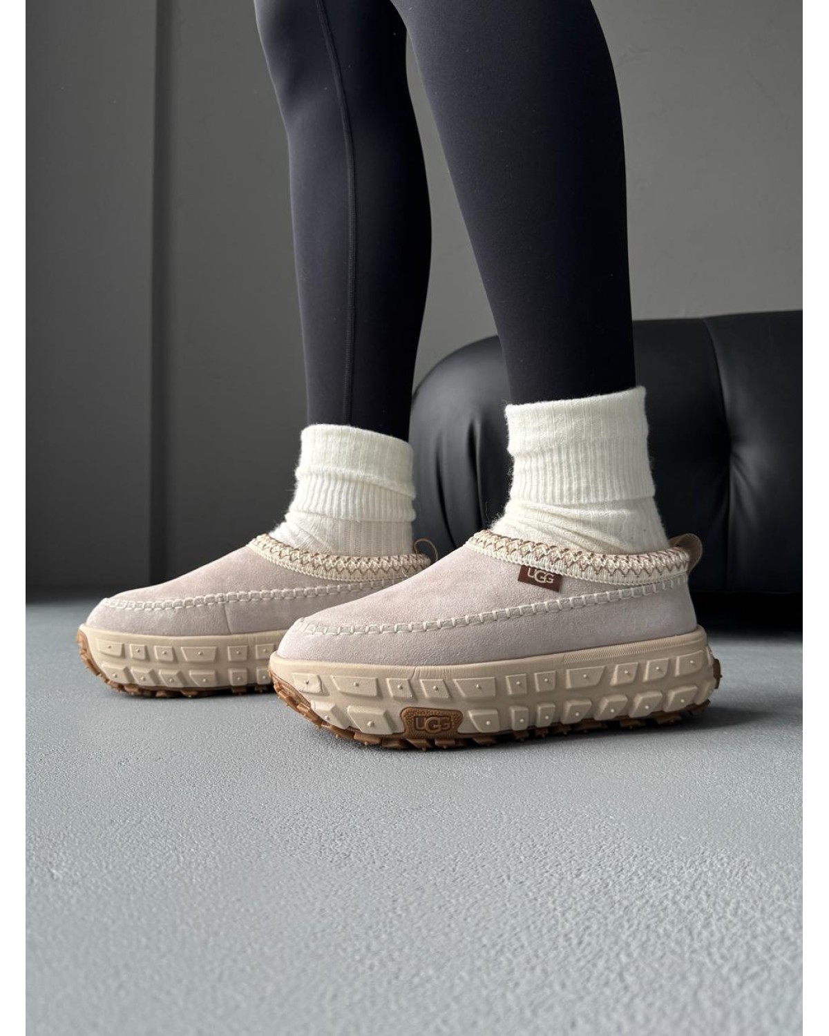 UGG Venture Daze White