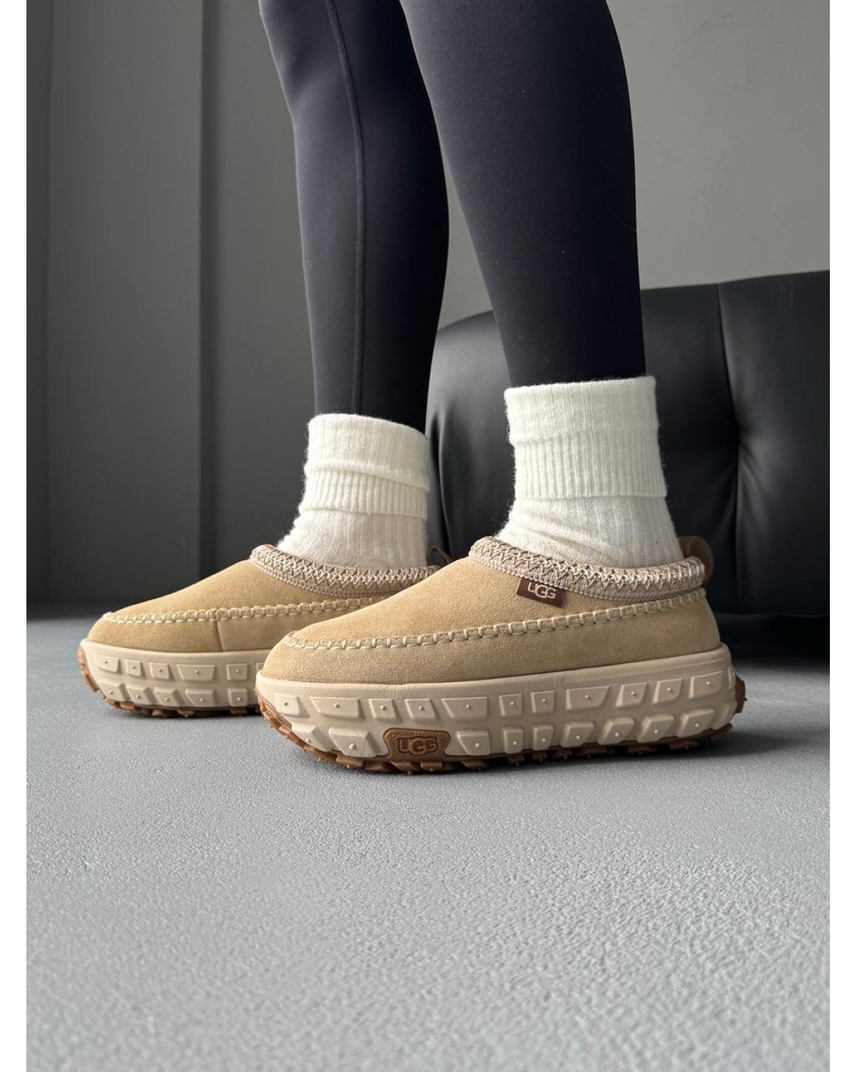 UGG Venture Daze Beige