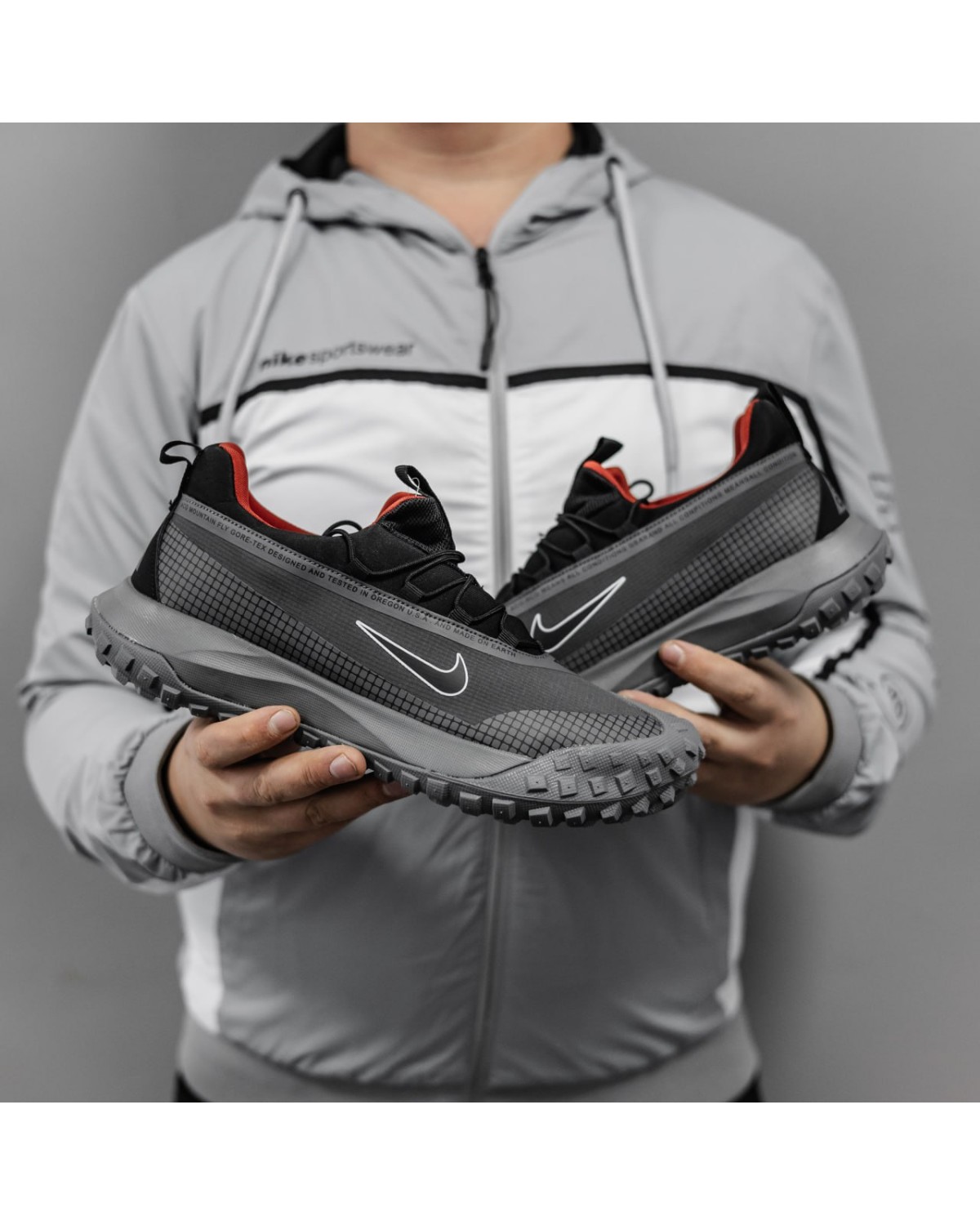 Nike ACG Mountain Fly Nike ACG Mountain Fly