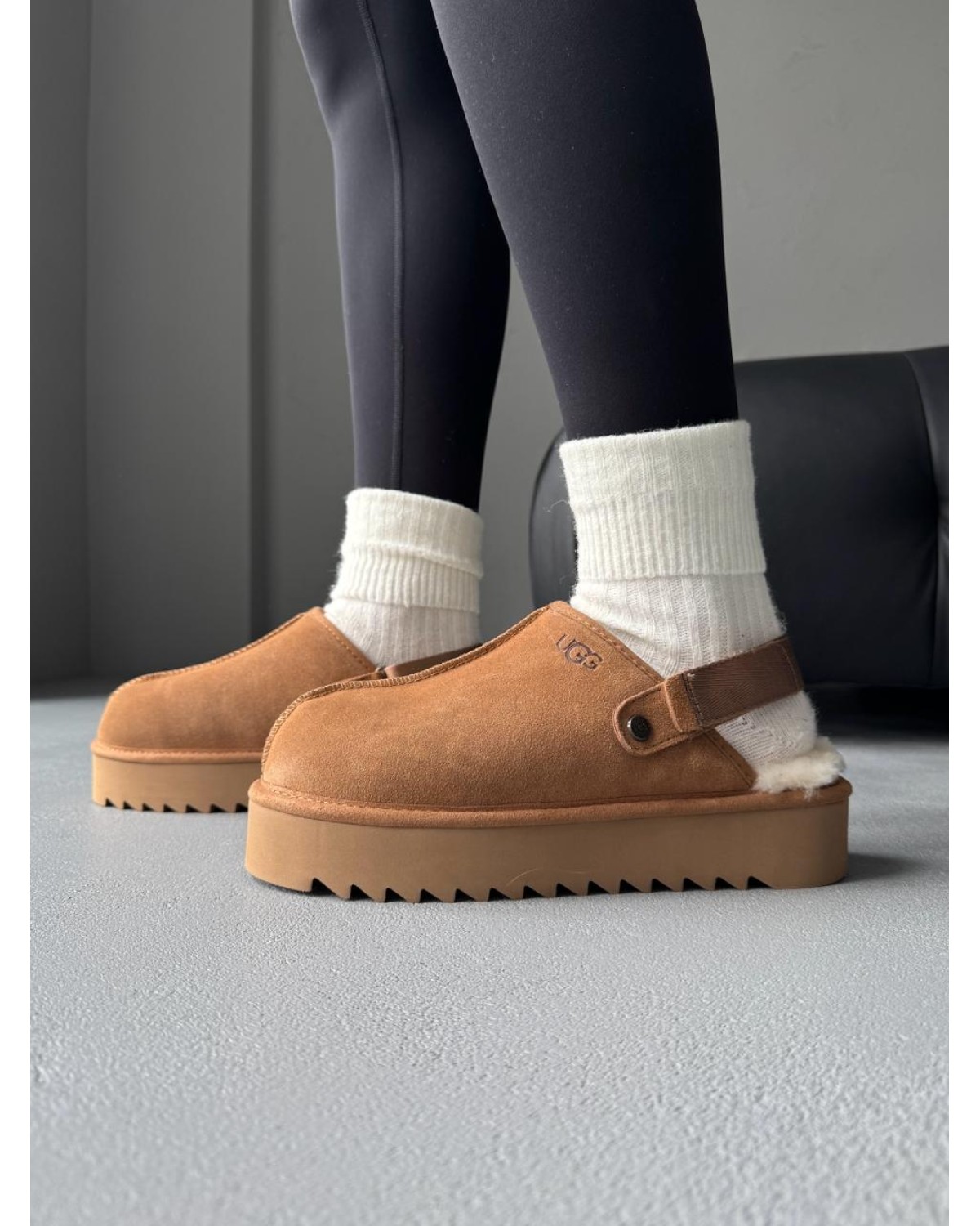 Ugg Lanah Clog Platform Chestnut