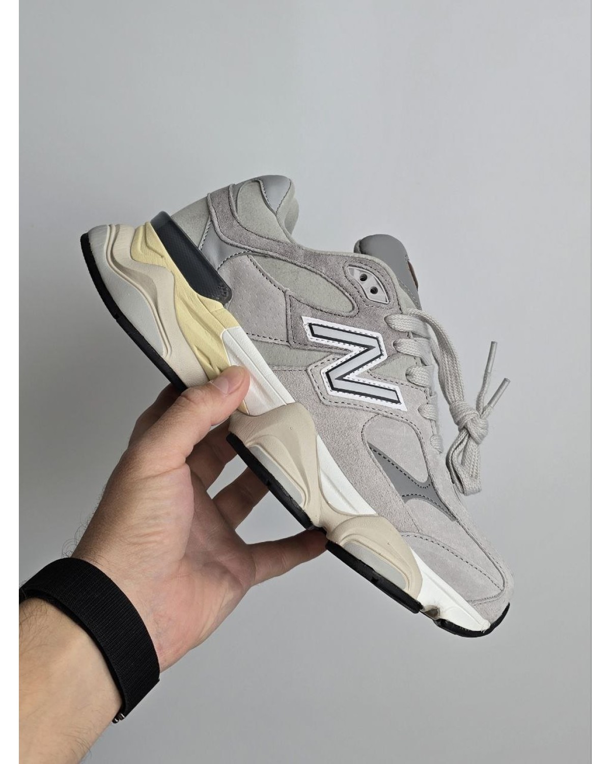 New Balance 9060 Fur Grey