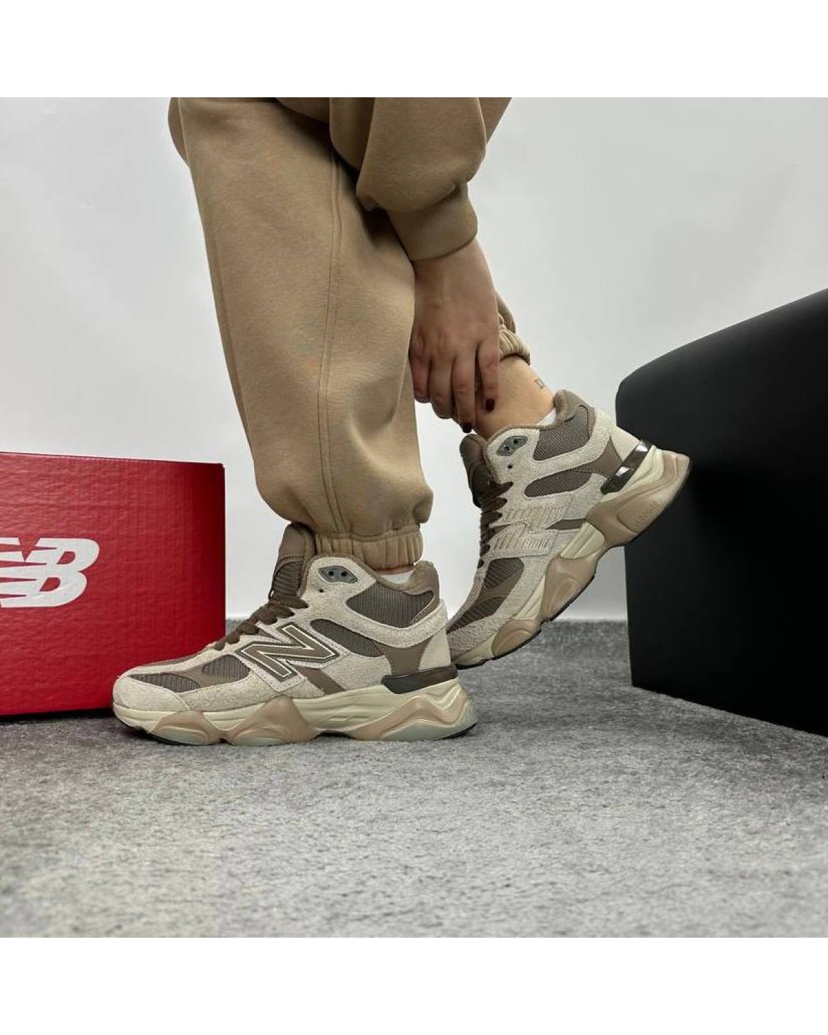 New Balance 9060 Brown High Gore Tex